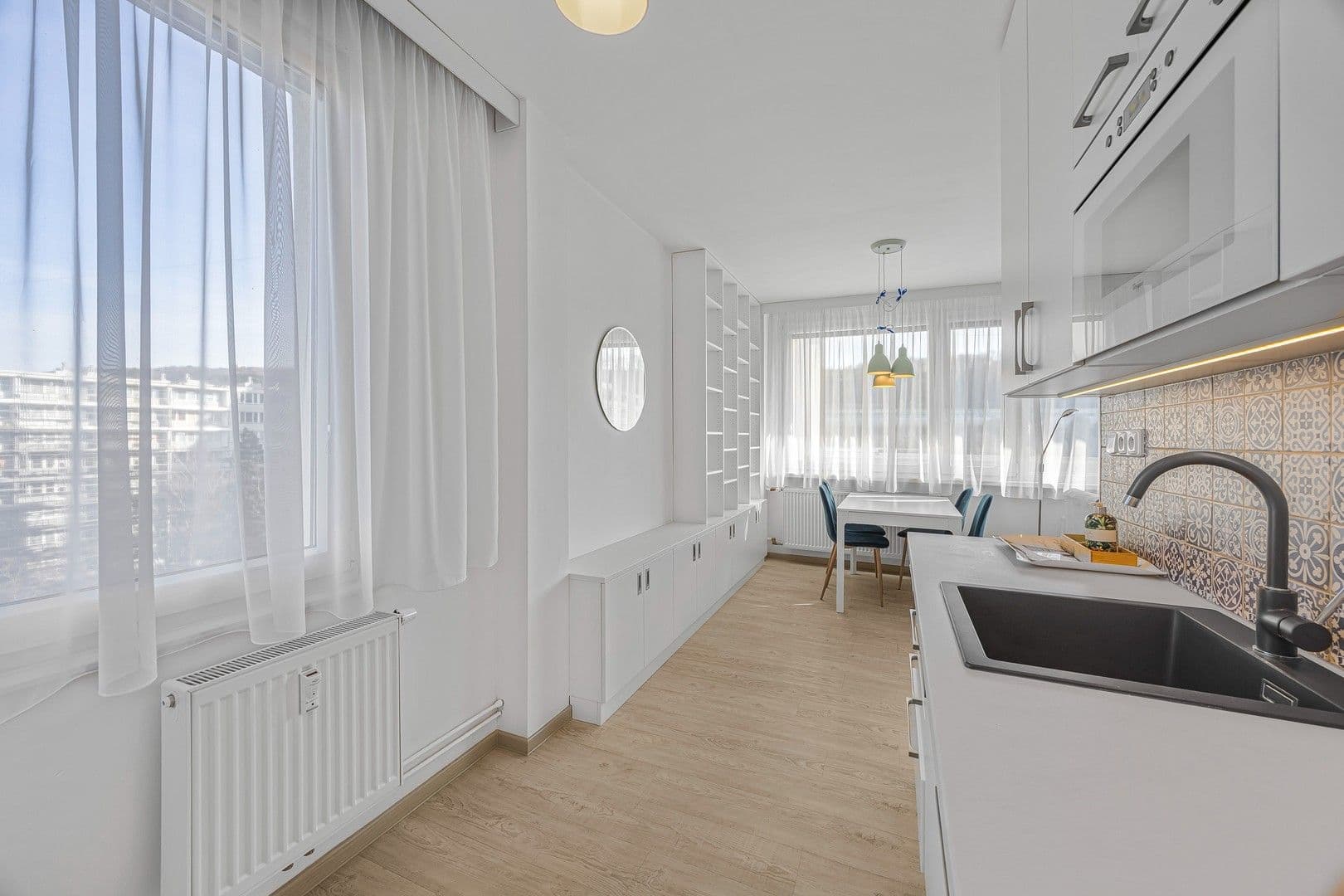 2 bedroom with open-plan kitchen flat to rent, 67 m², Molákova, Prague, Prague 2 bedroom with open-plan kitchen flat to rent, 67 m², Molákova, Prague, Prague