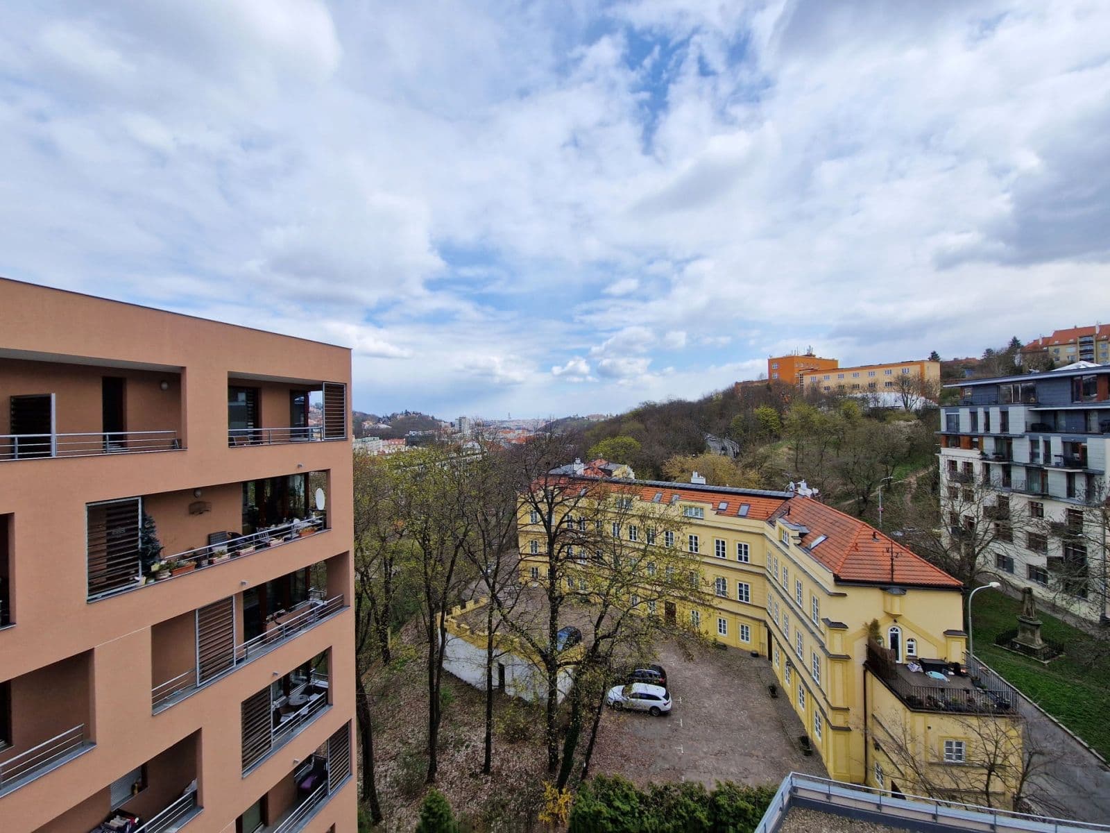 3 bedroom with open-plan kitchen flat to rent, 111 m², Musílkova, Prague, Prague 3 bedroom with open-plan kitchen flat to rent, 111 m², Musílkova, Prague, Prague