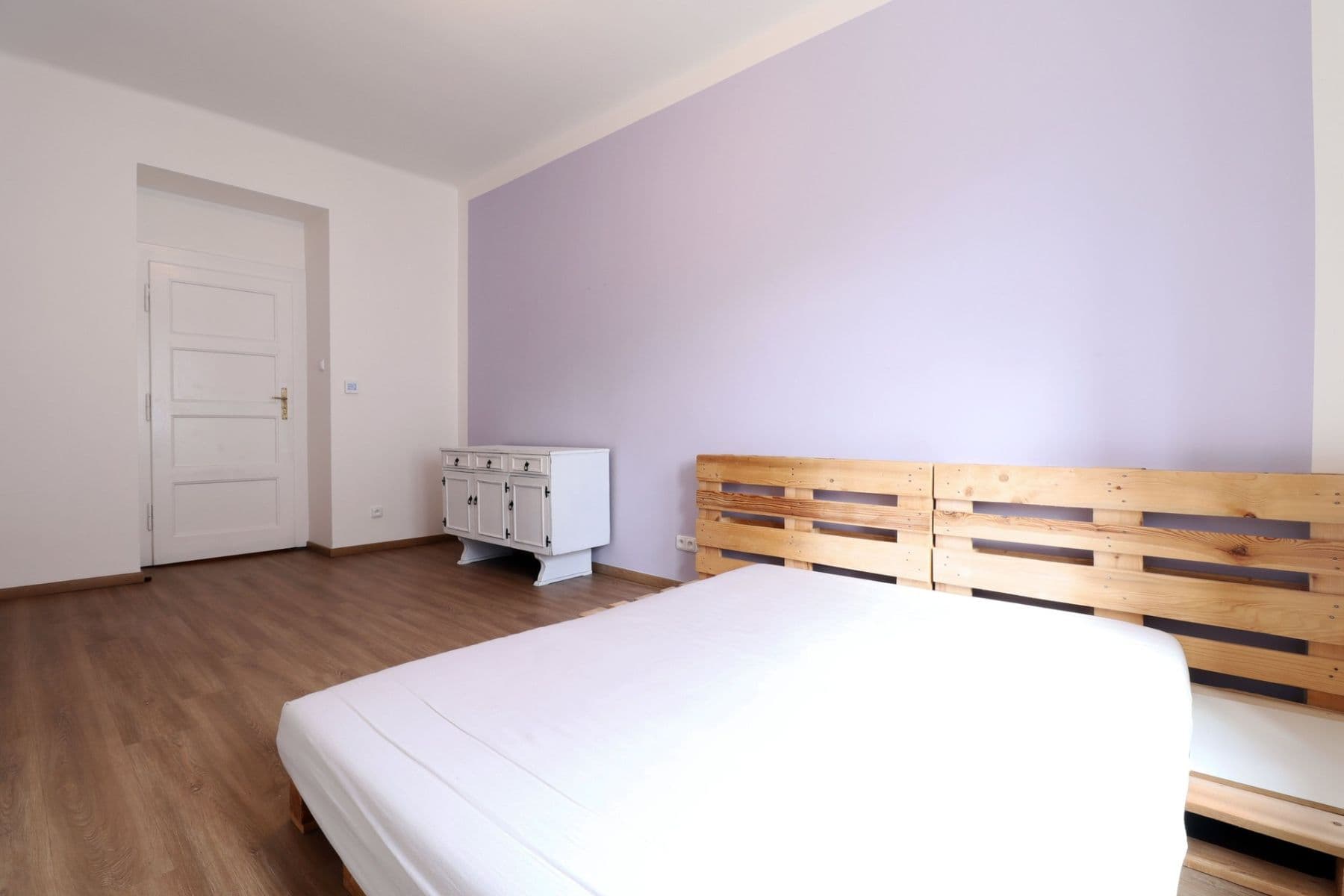 1 bedroom with open-plan kitchen flat to rent, 50 m², Biskupcova, Prague, Prague 1 bedroom with open-plan kitchen flat to rent, 50 m², Biskupcova, Prague, Prague