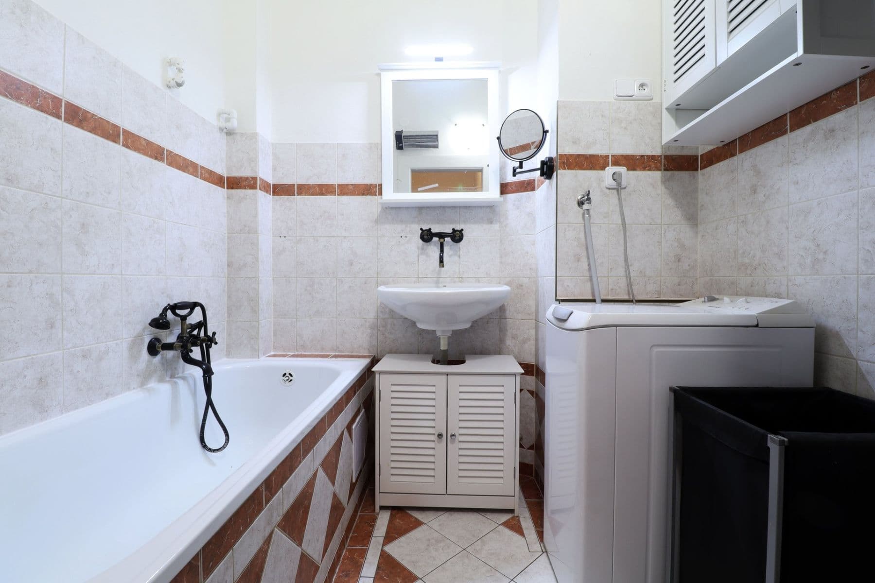 1 bedroom with open-plan kitchen flat to rent, 50 m², Biskupcova, Prague, Prague 1 bedroom with open-plan kitchen flat to rent, 50 m², Biskupcova, Prague, Prague