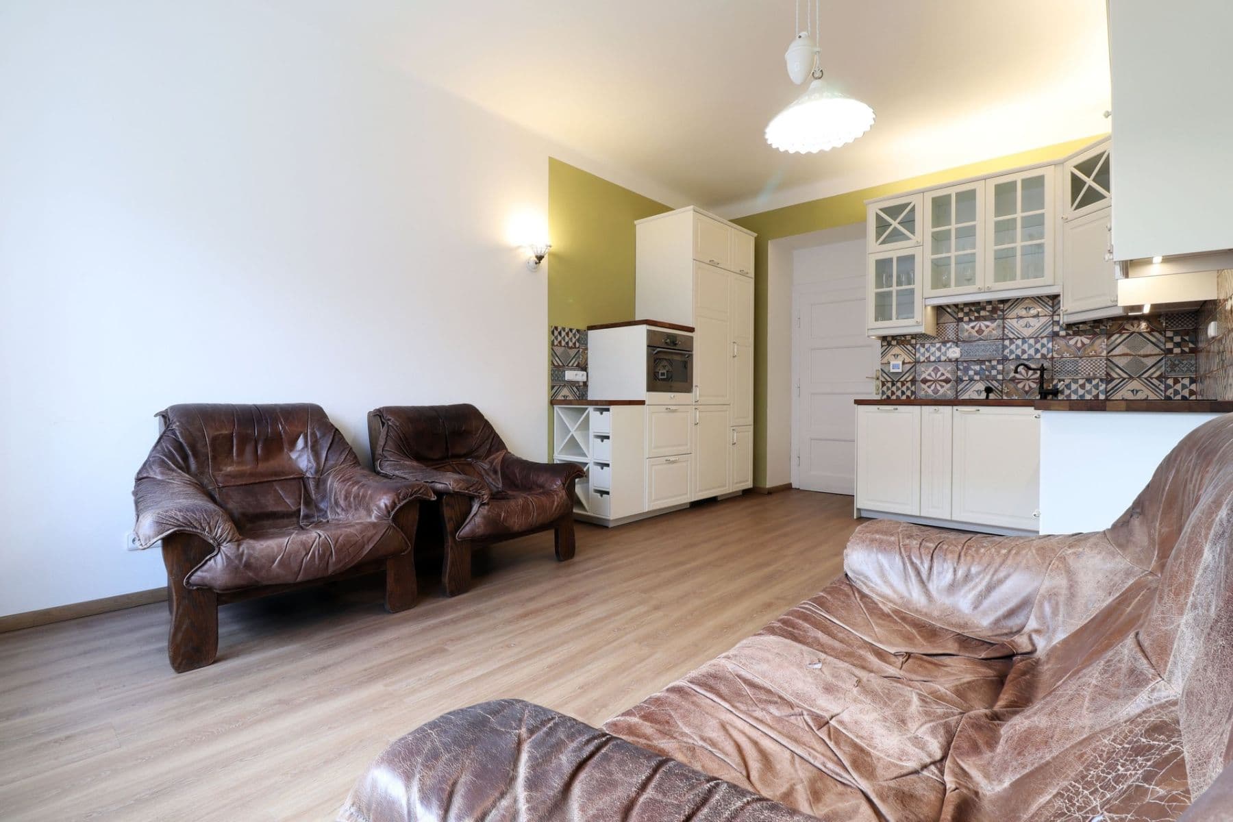 1 bedroom with open-plan kitchen flat to rent, 50 m², Biskupcova, Prague, Prague 1 bedroom with open-plan kitchen flat to rent, 50 m², Biskupcova, Prague, Prague