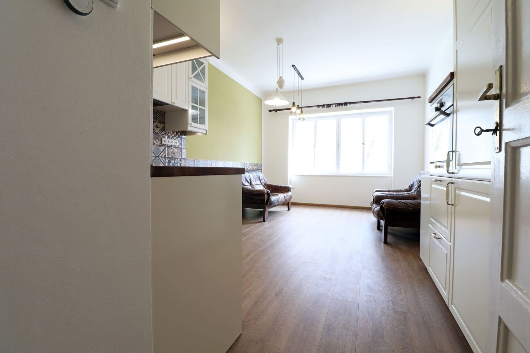 1 bedroom with open-plan kitchen flat to rent, 50 m², Biskupcova, Prague, Prague 1 bedroom with open-plan kitchen flat to rent, 50 m², Biskupcova, Prague, Prague