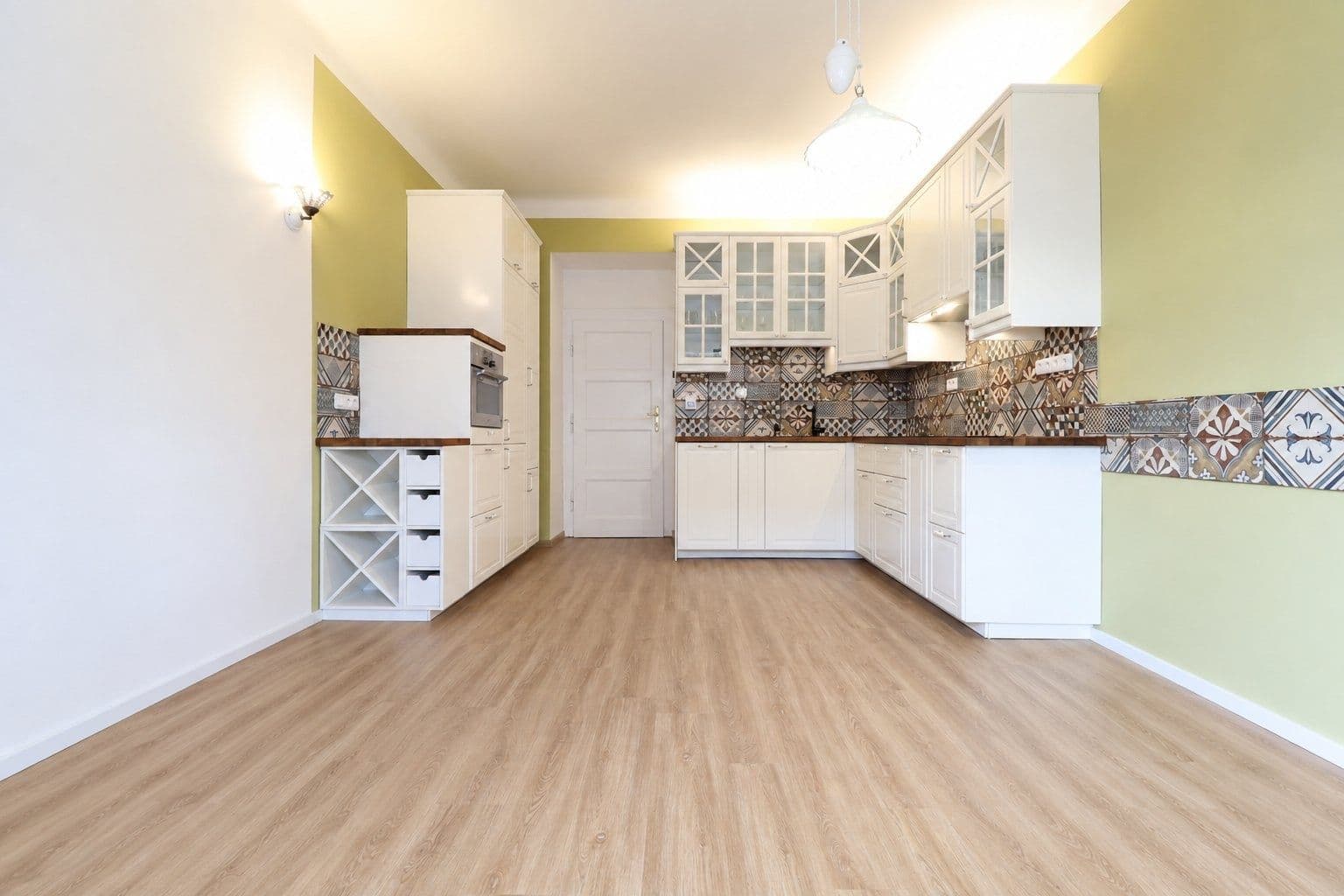 1 bedroom with open-plan kitchen flat to rent, 50 m², Biskupcova, Prague, Prague 1 bedroom with open-plan kitchen flat to rent, 50 m², Biskupcova, Prague, Prague