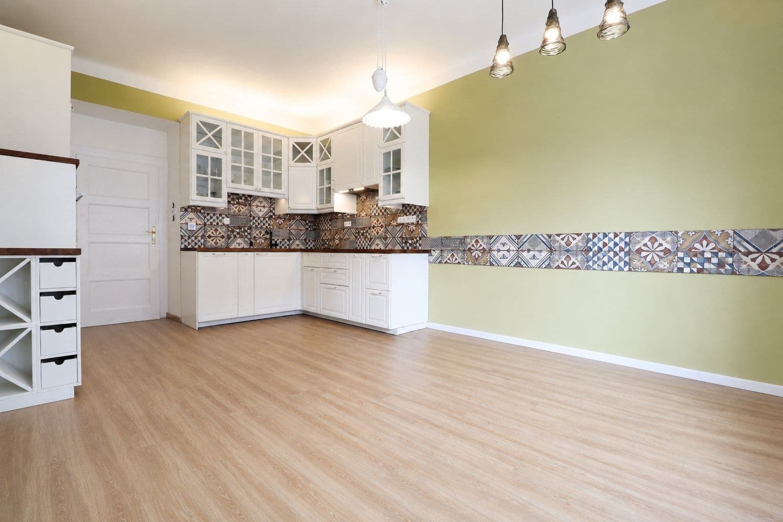1 bedroom with open-plan kitchen flat to rent, 50 m², Biskupcova, Prague, Prague 1 bedroom with open-plan kitchen flat to rent, 50 m², Biskupcova, Prague, Prague