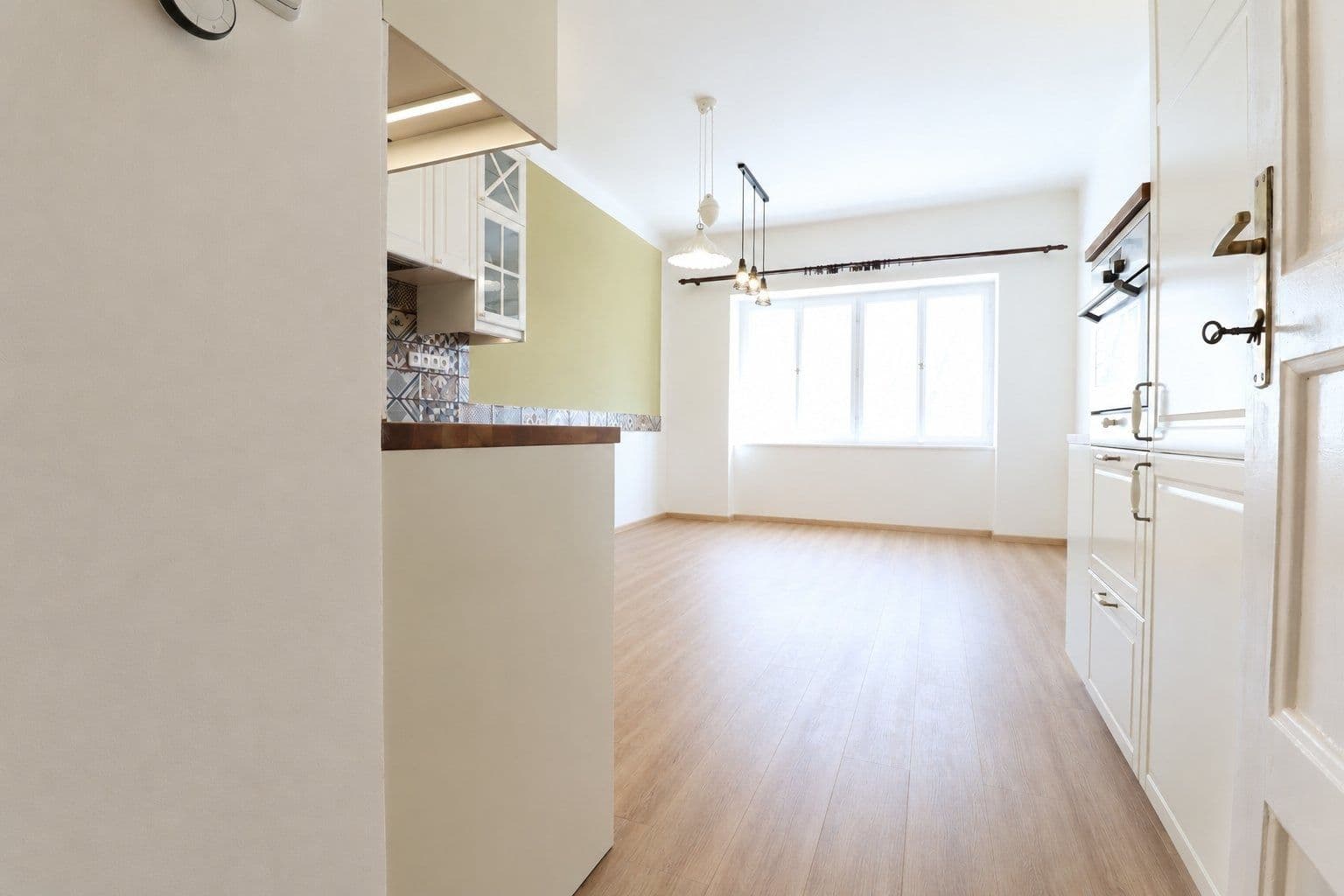 1 bedroom with open-plan kitchen flat to rent, 50 m², Biskupcova, Prague, Prague 1 bedroom with open-plan kitchen flat to rent, 50 m², Biskupcova, Prague, Prague