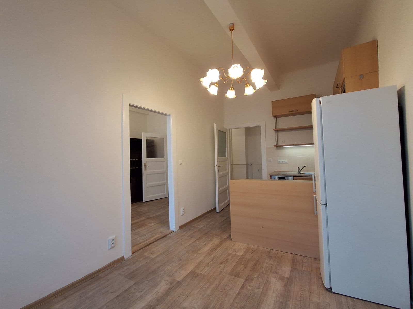 2 bedroom with open-plan kitchen flat to rent, 71 m², Opletalova, Prague, Prague 2 bedroom with open-plan kitchen flat to rent, 71 m², Opletalova, Prague, Prague
