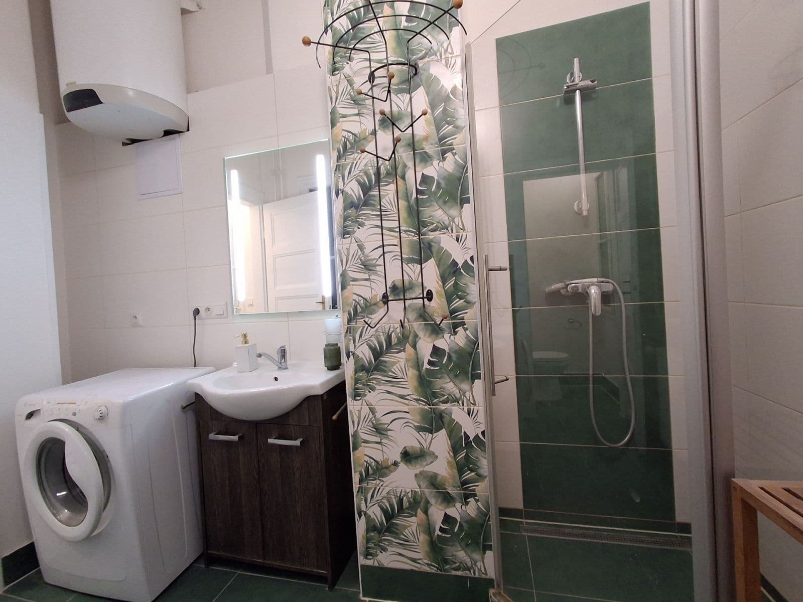 2 bedroom with open-plan kitchen flat to rent, 71 m², Opletalova, Prague, Prague 2 bedroom with open-plan kitchen flat to rent, 71 m², Opletalova, Prague, Prague