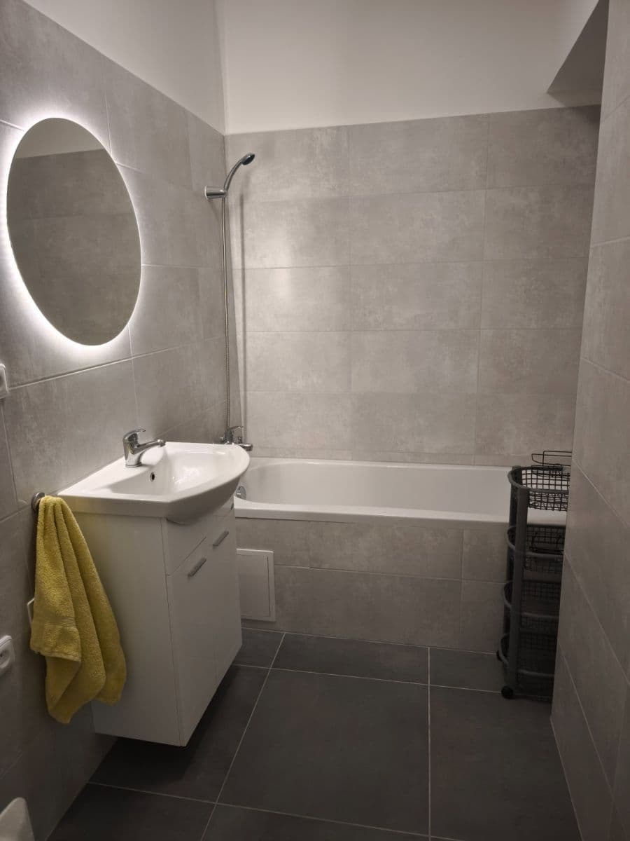 office to rent, 94 m², U Husova sboru, Pardubice, Pardubický Region office to rent, 94 m², U Husova sboru, Pardubice, Pardubický Region