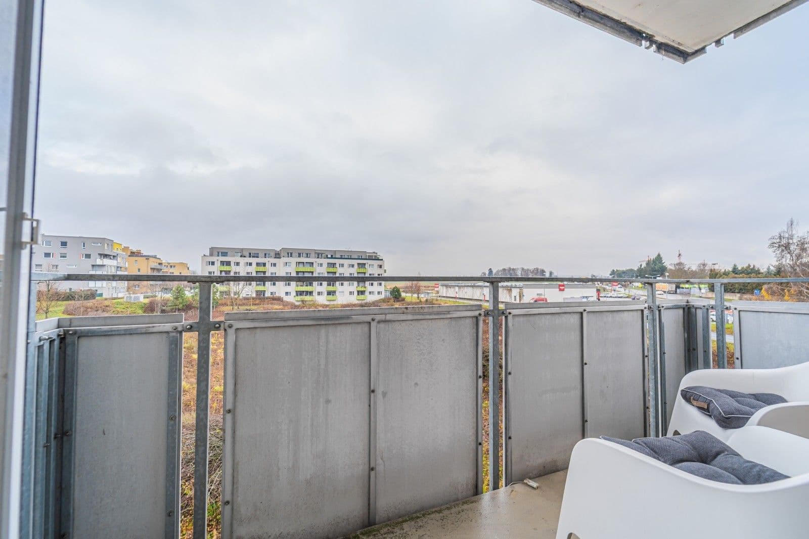 1 bedroom with open-plan kitchen flat to rent, 52 m², K Netlukám, Prague, Prague 1 bedroom with open-plan kitchen flat to rent, 52 m², K Netlukám, Prague, Prague