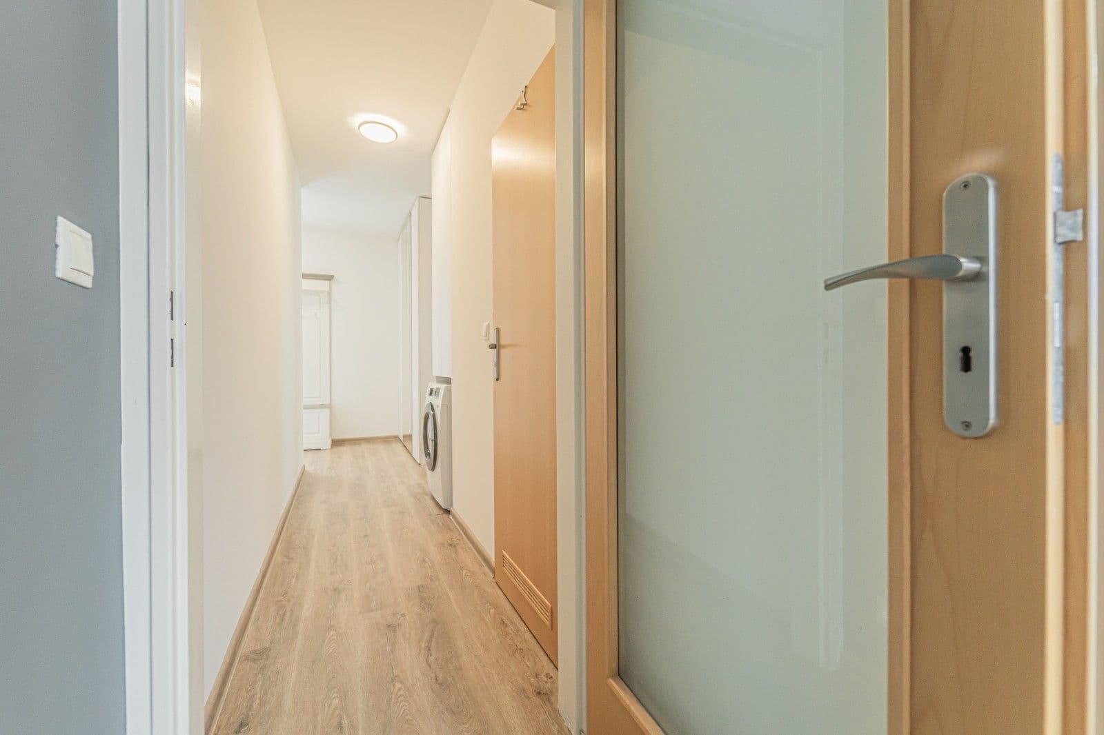 1 bedroom with open-plan kitchen flat to rent, 52 m², K Netlukám, Prague, Prague 1 bedroom with open-plan kitchen flat to rent, 52 m², K Netlukám, Prague, Prague