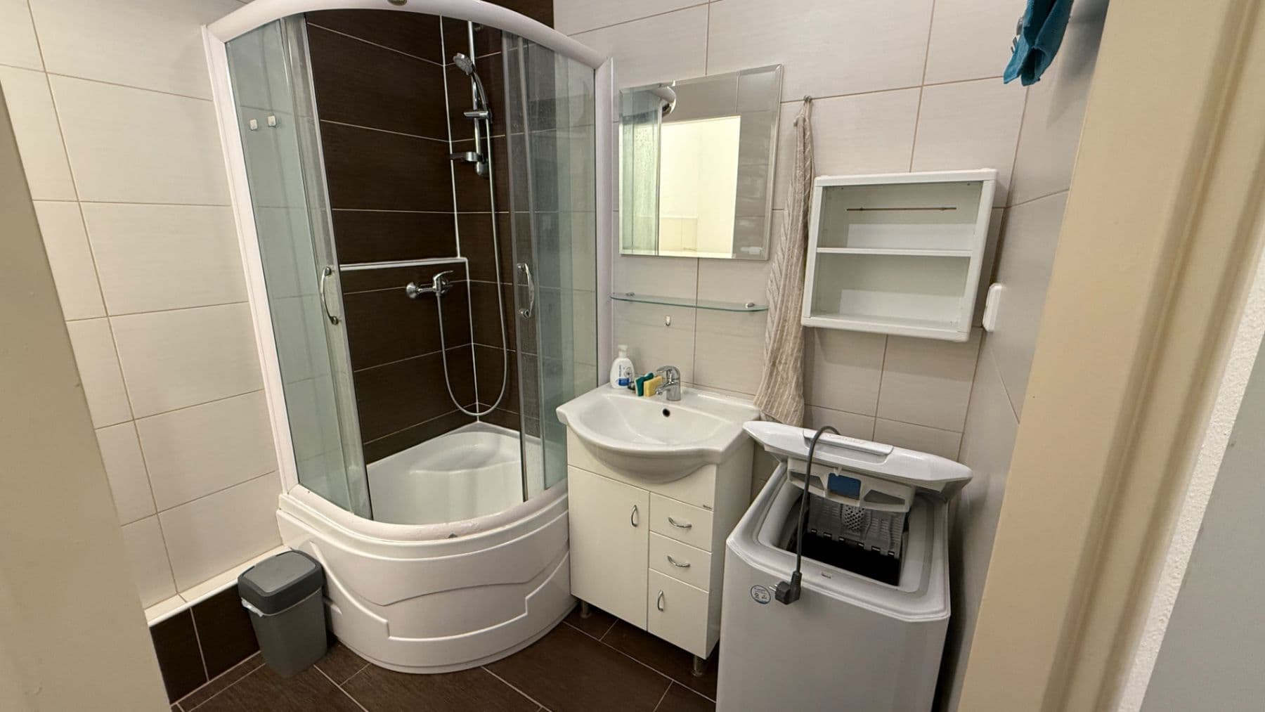 1 bedroom with open-plan kitchen flat to rent, 39 m², Na Ostrově, Chrudim, Pardubický Region 1 bedroom with open-plan kitchen flat to rent, 39 m², Na Ostrově, Chrudim, Pardubický Region