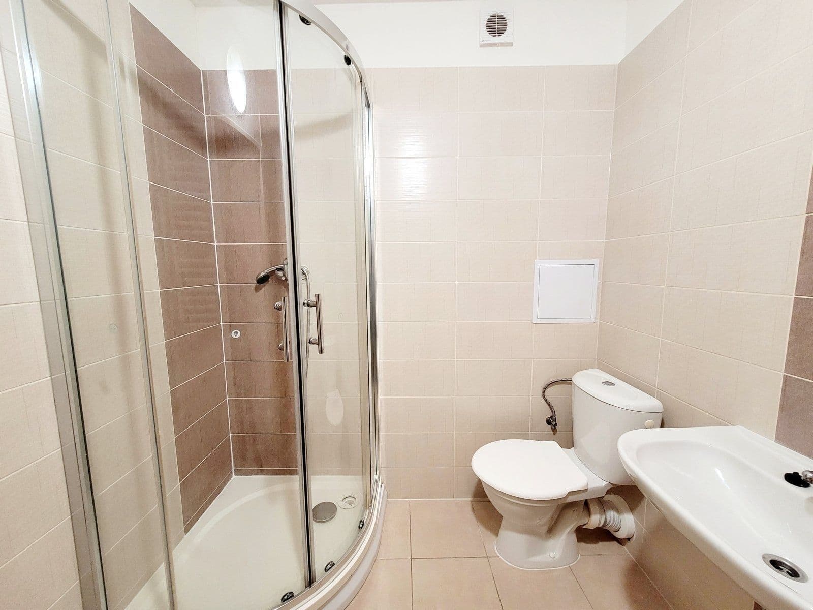 Studio flat to rent, 19 m², Hlavní třída, Havířov, Moravskoslezský Region Studio flat to rent, 19 m², Hlavní třída, Havířov, Moravskoslezský Region