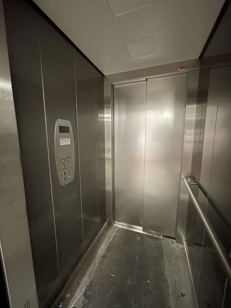 house for sale, 430 m², Tulpenstr. 2-4, Dietzenbach, Hesse house for sale, 430 m², Tulpenstr. 2-4, Dietzenbach, Hesse