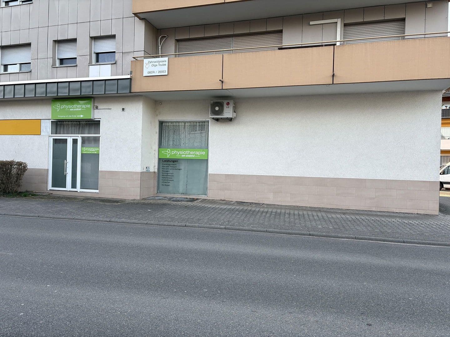 house for sale, 430 m², Tulpenstr. 2-4, Dietzenbach, Hesse house for sale, 430 m², Tulpenstr. 2-4, Dietzenbach, Hesse