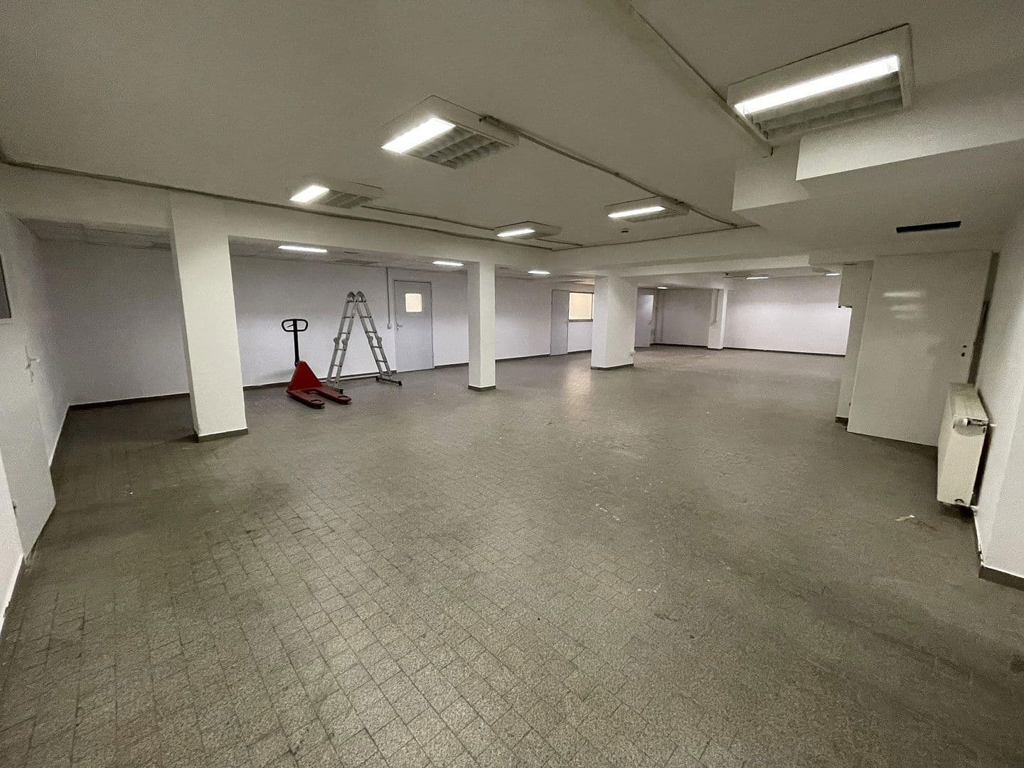 house for sale, 430 m², Tulpenstr. 2-4, Dietzenbach, Hesse house for sale, 430 m², Tulpenstr. 2-4, Dietzenbach, Hesse