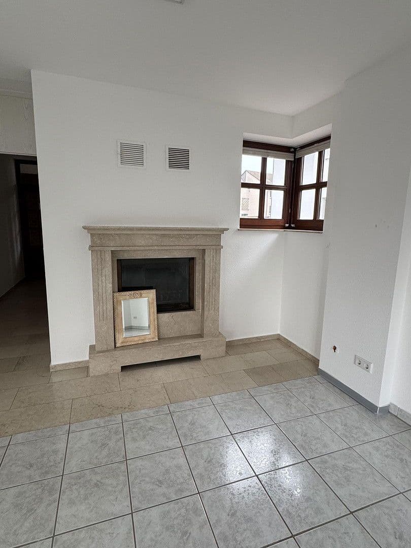 4 bedroom flat to rent, 109 m², Drosselweg 47, Bergisch Gladbach, North Rhine-Westphalia 4 bedroom flat to rent, 109 m², Drosselweg 47, Bergisch Gladbach, North Rhine-Westphalia