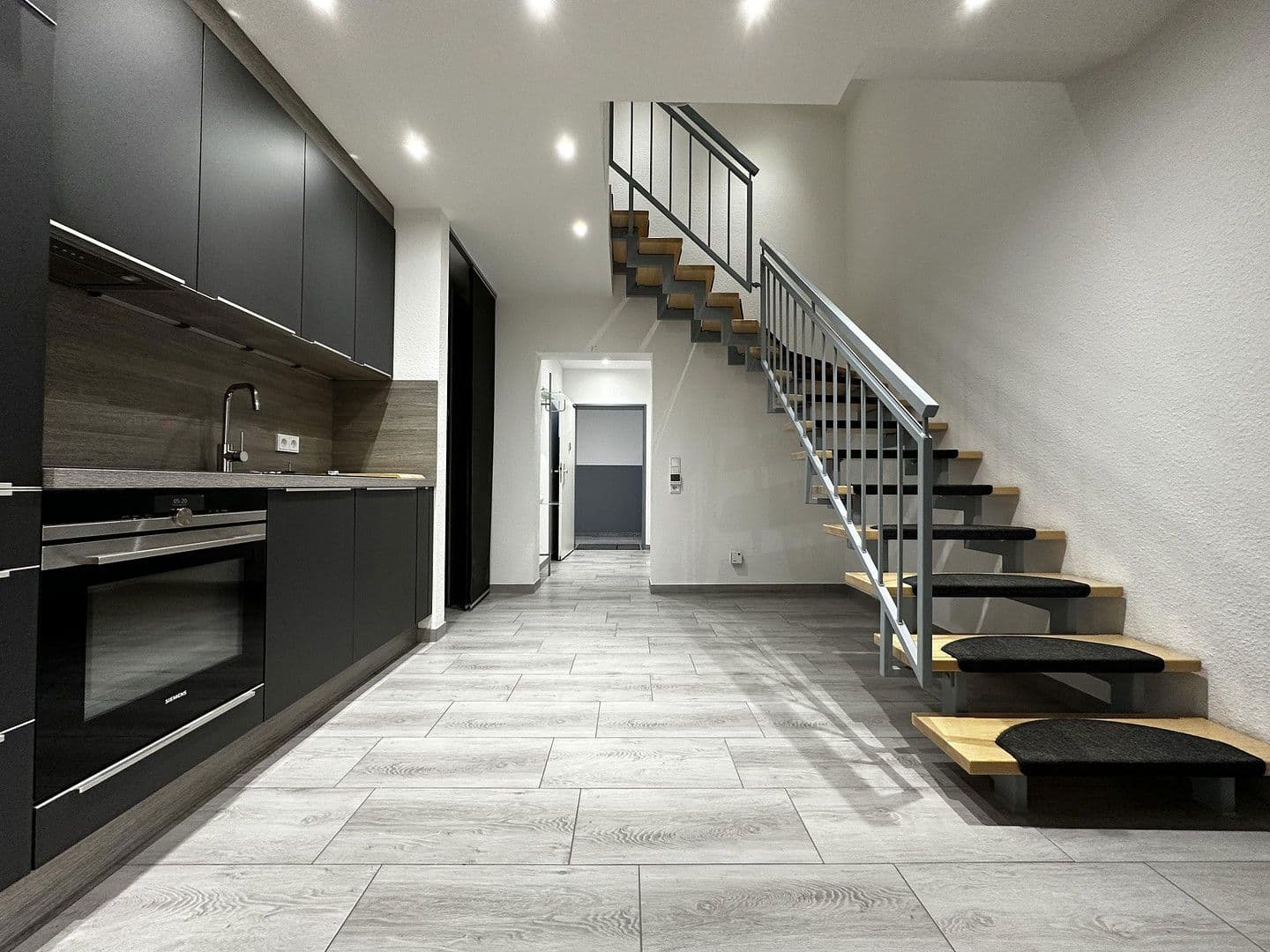 3 bedroom flat to rent, 100 m², Bergmannsweg 76, Baesweiler, North Rhine-Westphalia 3 bedroom flat to rent, 100 m², Bergmannsweg 76, Baesweiler, North Rhine-Westphalia