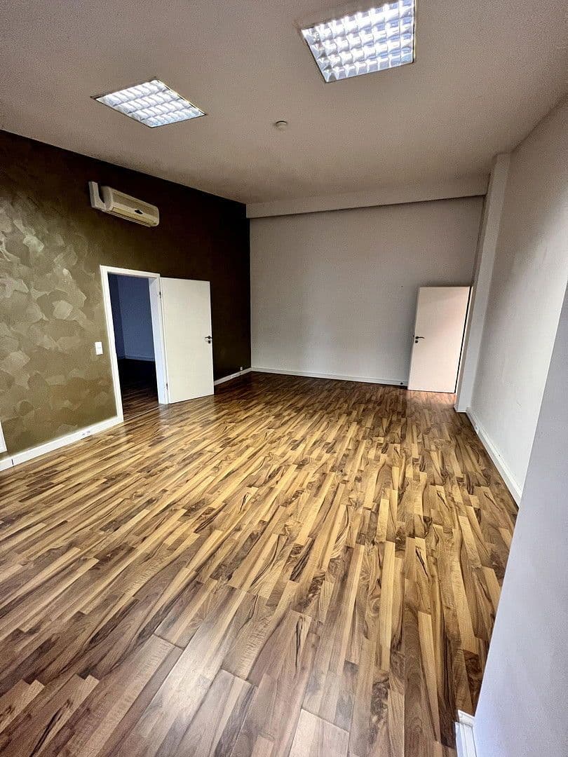 office to rent, 175 m², Eichenweg 19, Schwetzingen, Baden-Württemberg office to rent, 175 m², Eichenweg 19, Schwetzingen, Baden-Württemberg