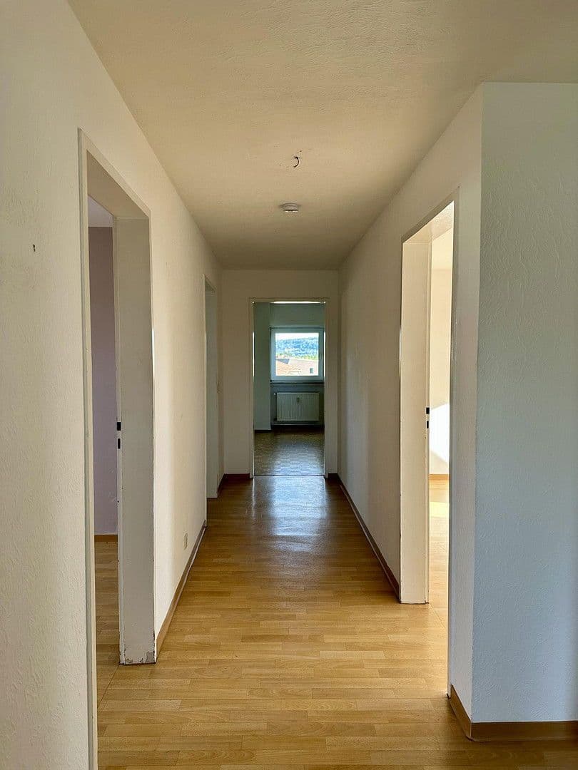 2 bedroom with open-plan kitchen flat to rent, 98 m², Saarbrücken, Saarland 2 bedroom with open-plan kitchen flat to rent, 98 m², Saarbrücken, Saarland