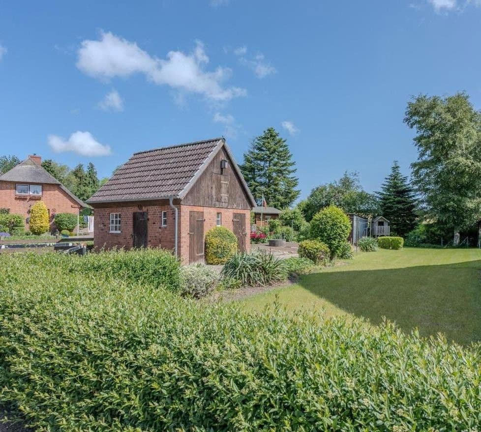 plot for sale, 438 m², Dorfstr. (zwischen den Hausnummern 4 und 6), Giekau, Schleswig-Holstein plot for sale, 438 m², Dorfstr. (zwischen den Hausnummern 4 und 6), Giekau, Schleswig-Holstein