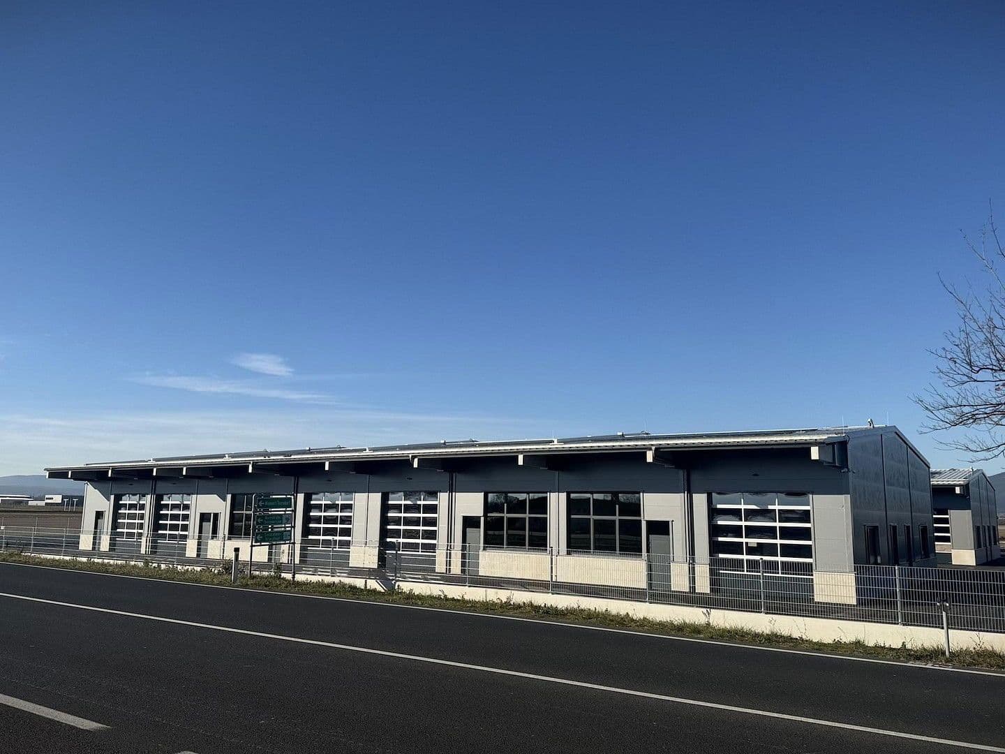 non-residential property to rent, 2,082 m², Gewerbepark B17 / II / Straße 3 / Objekt 11, Teesdorf, Lower Austria non-residential property to rent, 2,082 m², Gewerbepark B17 / II / Straße 3 / Objekt 11, Teesdorf, Lower Austria