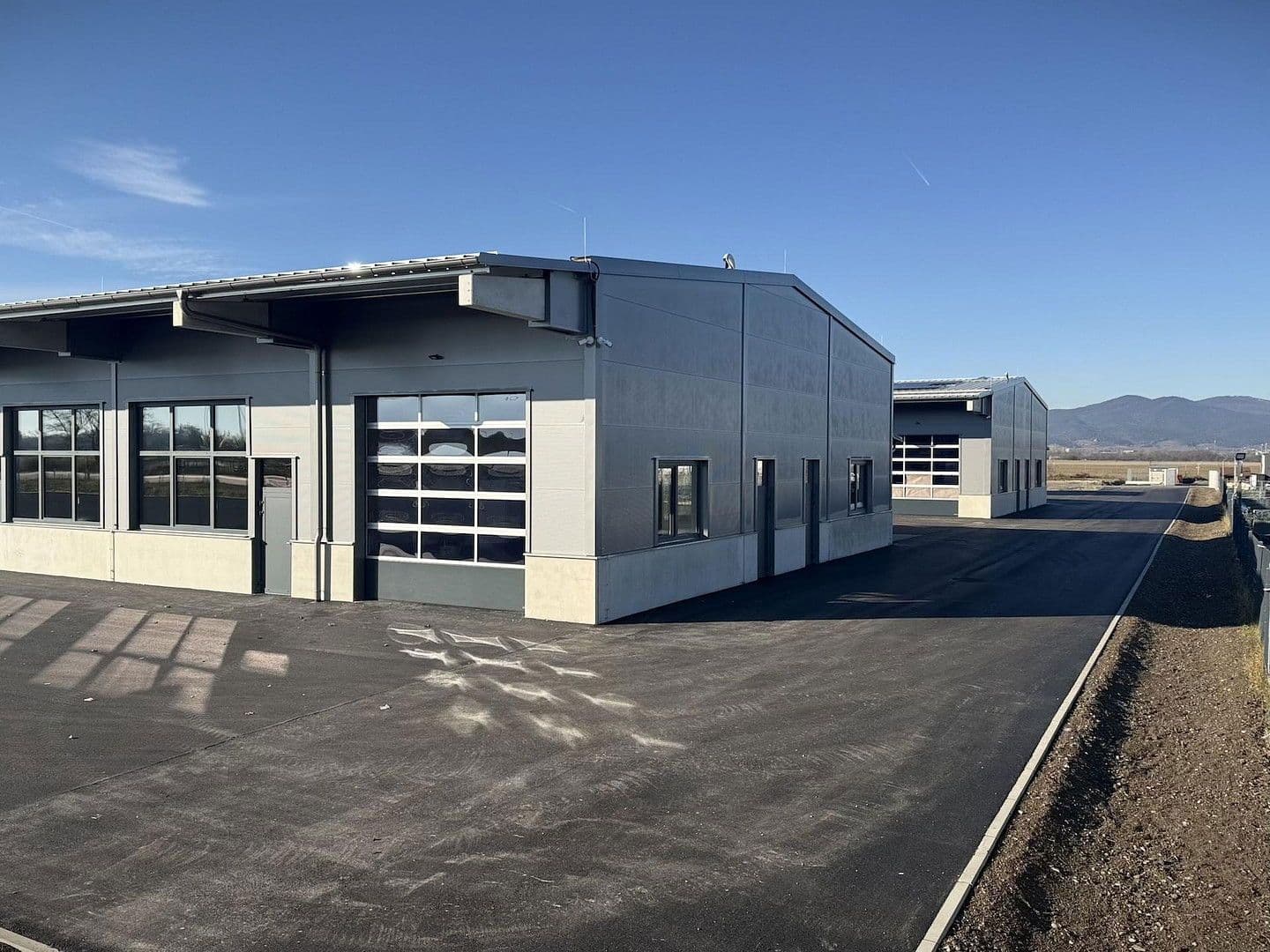 non-residential property to rent, 2,082 m², Gewerbepark B17 / II / Straße 3 / Objekt 11, Teesdorf, Lower Austria non-residential property to rent, 2,082 m², Gewerbepark B17 / II / Straße 3 / Objekt 11, Teesdorf, Lower Austria