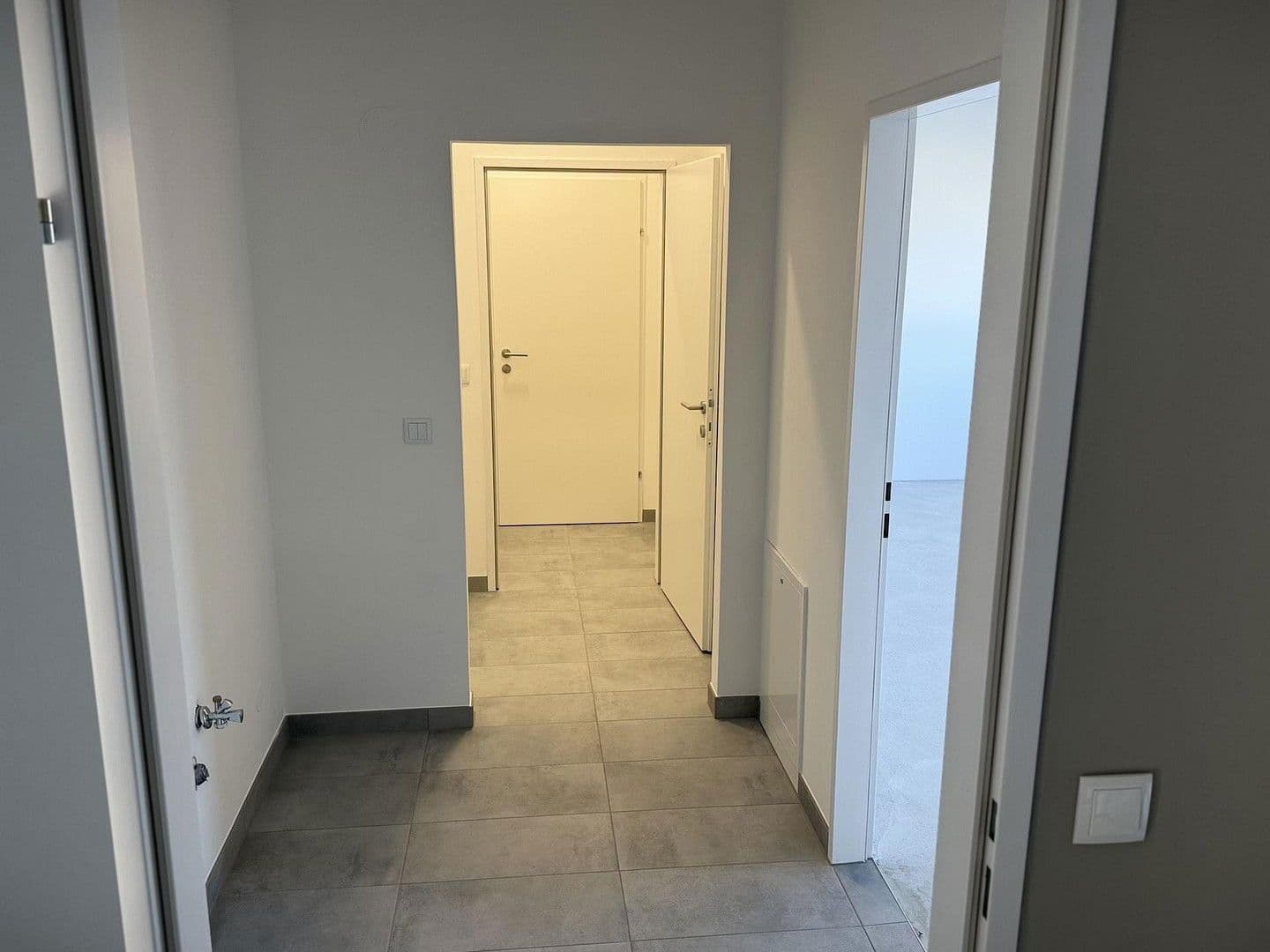 non-residential property to rent, 2,082 m², Gewerbepark B17 / II / Straße 3 / Objekt 11, Teesdorf, Lower Austria non-residential property to rent, 2,082 m², Gewerbepark B17 / II / Straße 3 / Objekt 11, Teesdorf, Lower Austria