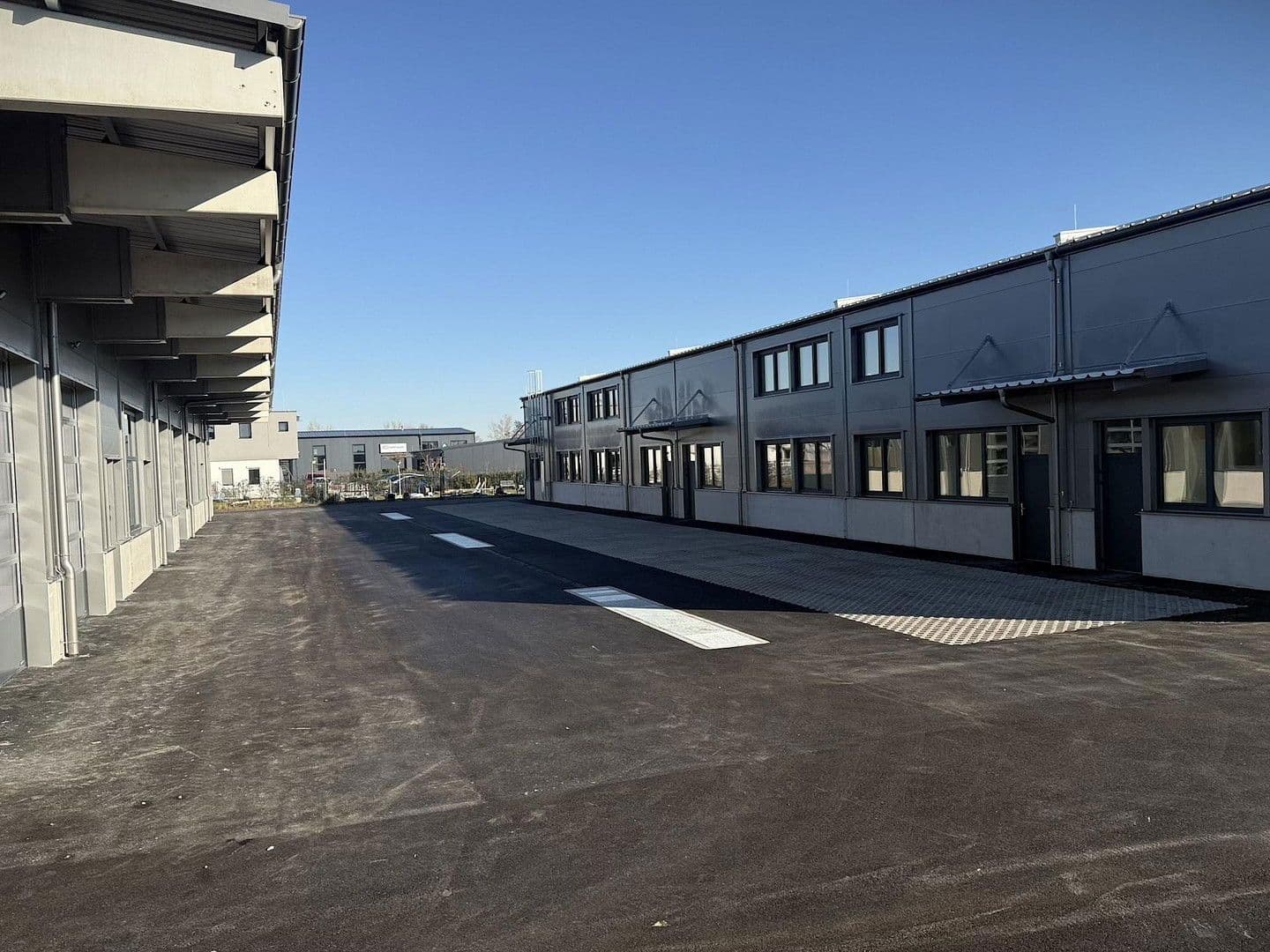 non-residential property to rent, 2,082 m², Gewerbepark B17 / II / Straße 3 / Objekt 11, Teesdorf, Lower Austria non-residential property to rent, 2,082 m², Gewerbepark B17 / II / Straße 3 / Objekt 11, Teesdorf, Lower Austria