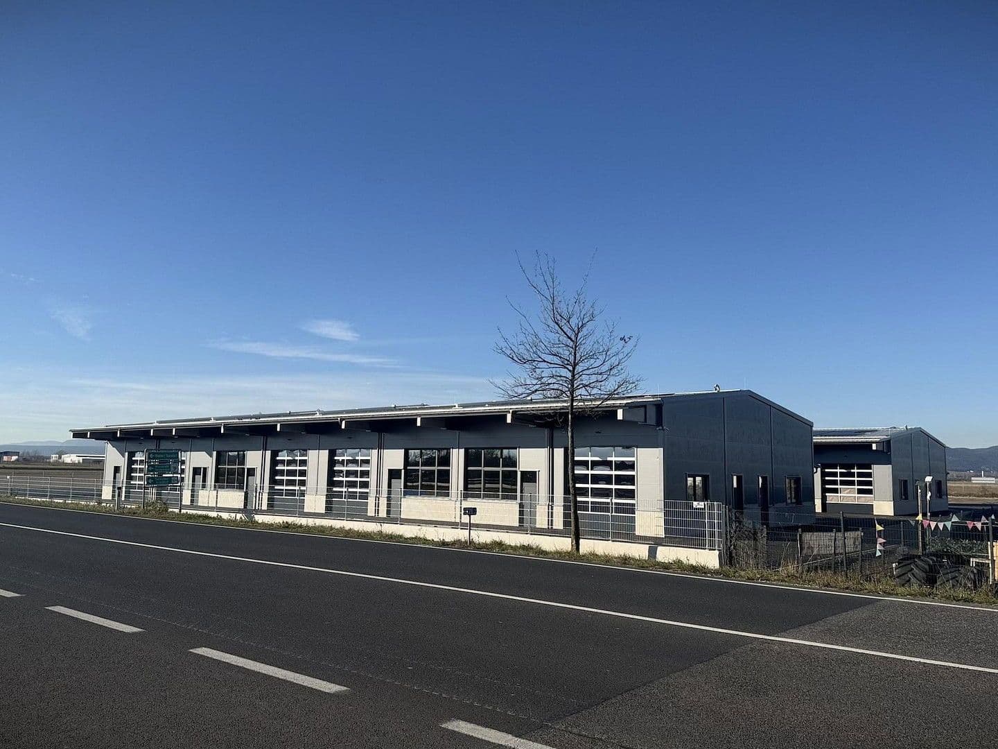 non-residential property to rent, 2,082 m², Gewerbepark B17 / II / Straße 3 / Objekt 11, Teesdorf, Lower Austria non-residential property to rent, 2,082 m², Gewerbepark B17 / II / Straße 3 / Objekt 11, Teesdorf, Lower Austria