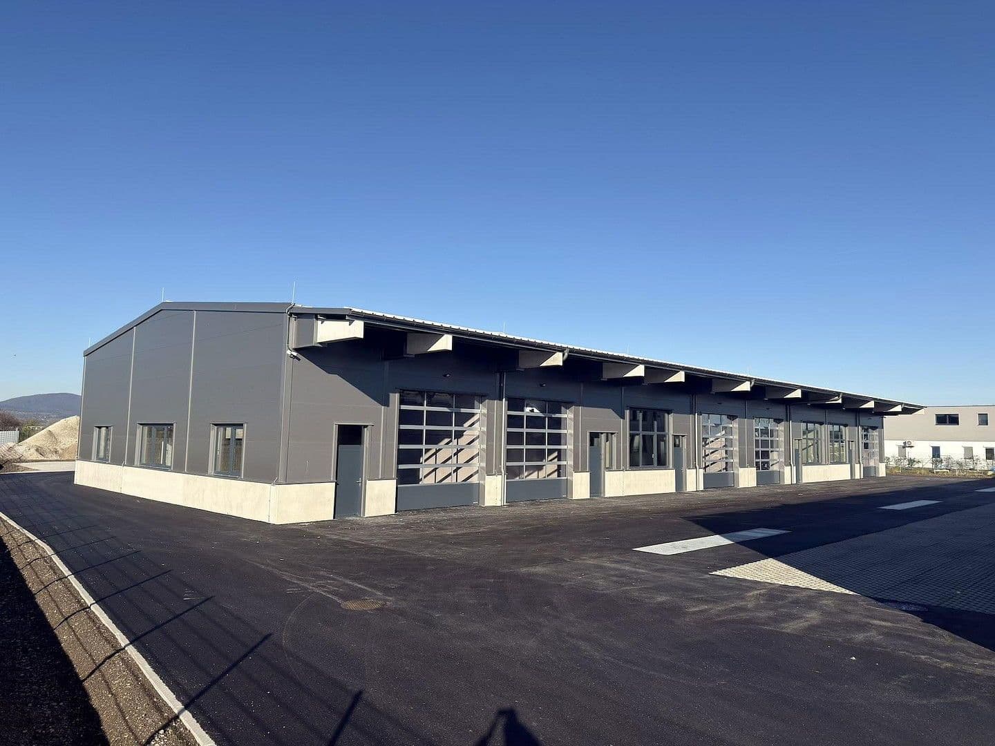 non-residential property to rent, 2,082 m², Gewerbepark B17 / II / Straße 3 / Objekt 11, Teesdorf, Lower Austria non-residential property to rent, 2,082 m², Gewerbepark B17 / II / Straße 3 / Objekt 11, Teesdorf, Lower Austria