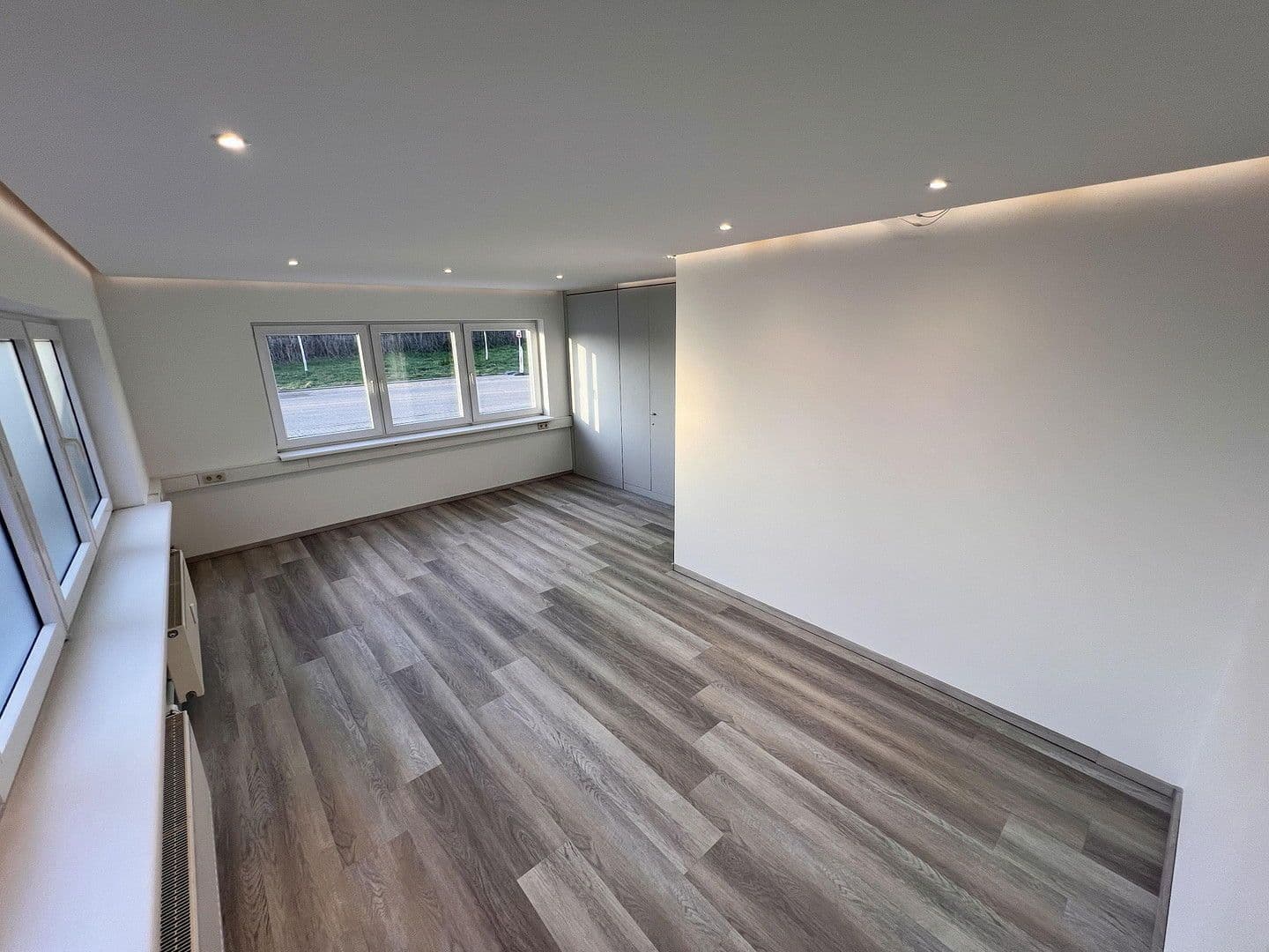 office to rent, 80 m², Schwetzingen, Baden-Württemberg office to rent, 80 m², Schwetzingen, Baden-Württemberg