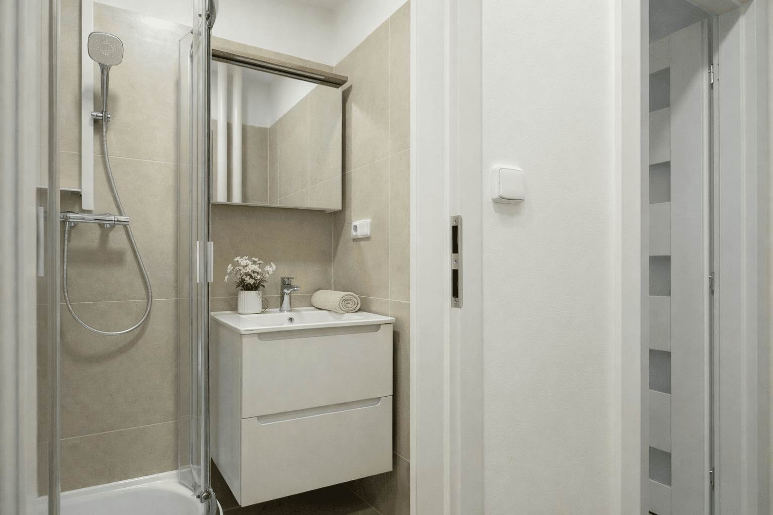 1 bedroom with open-plan kitchen flat for sale, 37 m², Evropská, Prague, Prague 1 bedroom with open-plan kitchen flat for sale, 37 m², Evropská, Prague, Prague