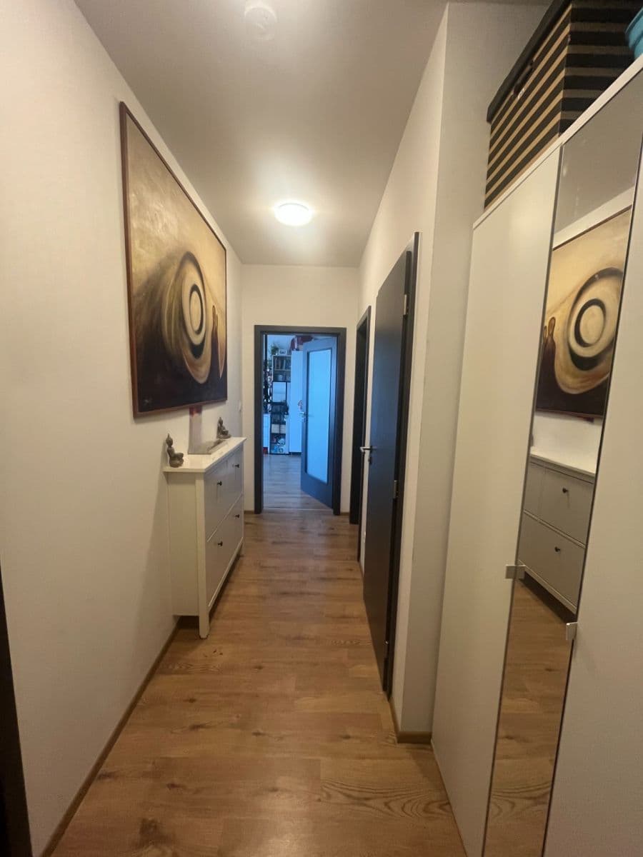 1 bedroom with open-plan kitchen flat to rent, 57 m², U Vodojemu, Brandýs nad Labem-Stará Boleslav, Středočeský Region 1 bedroom with open-plan kitchen flat to rent, 57 m², U Vodojemu, Brandýs nad Labem-Stará Boleslav, Středočeský Region