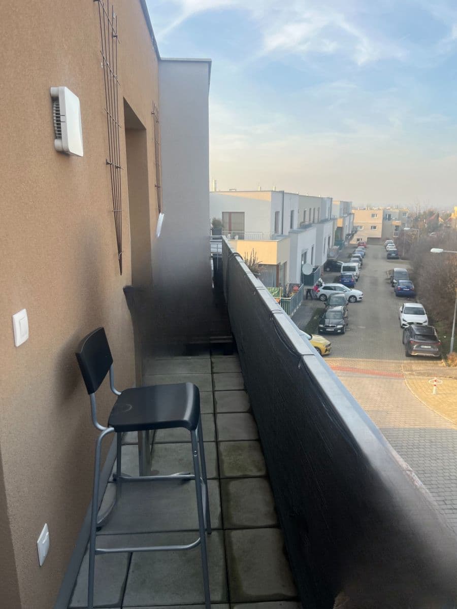 1 bedroom with open-plan kitchen flat to rent, 57 m², U Vodojemu, Brandýs nad Labem-Stará Boleslav, Středočeský Region 1 bedroom with open-plan kitchen flat to rent, 57 m², U Vodojemu, Brandýs nad Labem-Stará Boleslav, Středočeský Region