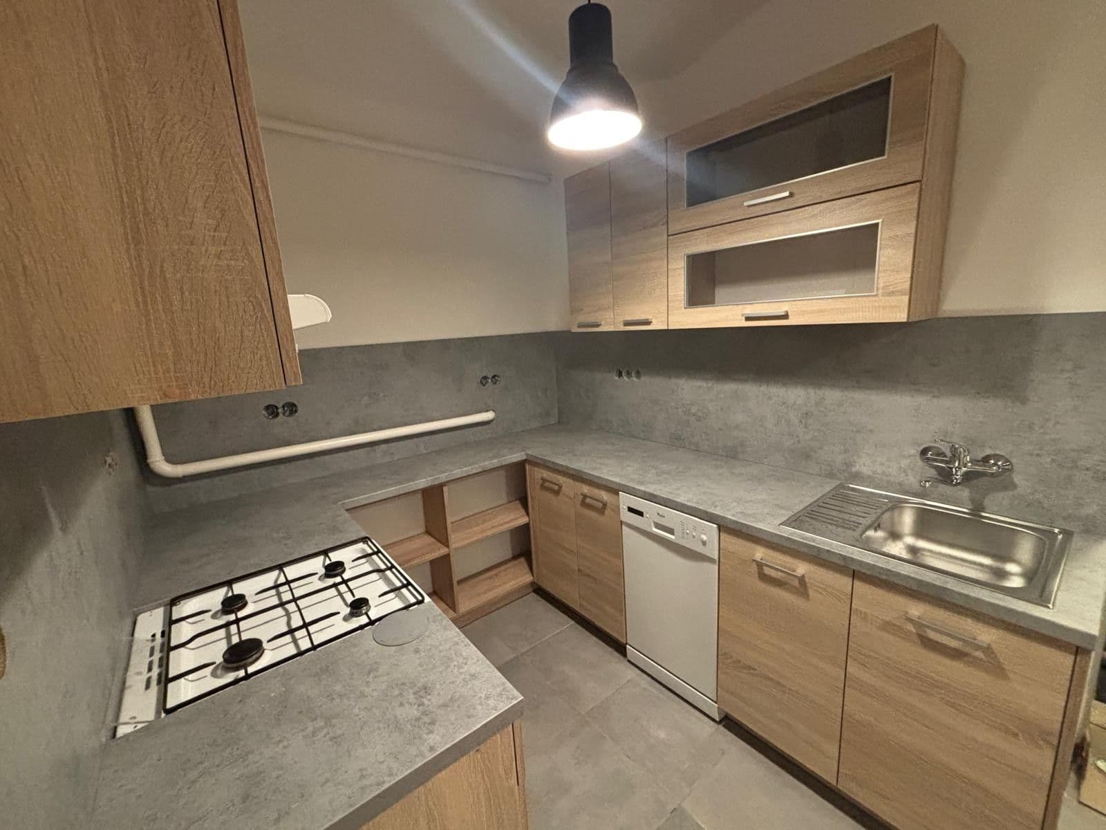 2 bedroom flat to rent, 52 m², Dvořákova, Rudná, Středočeský Region 2 bedroom flat to rent, 52 m², Dvořákova, Rudná, Středočeský Region