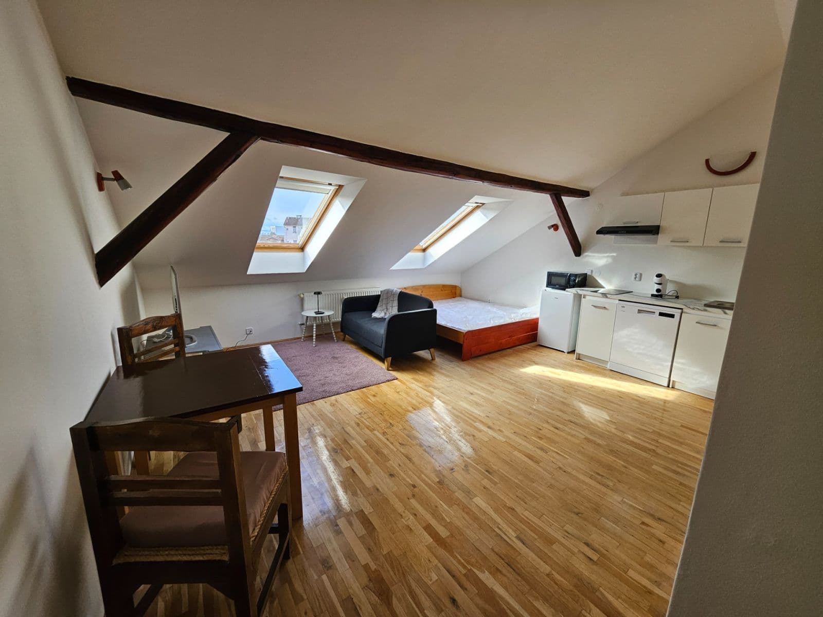 Studio flat to rent, 62 m², Čejkova, Brno, Jihomoravský Region Studio flat to rent, 62 m², Čejkova, Brno, Jihomoravský Region