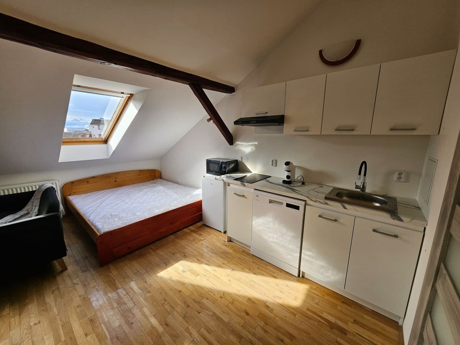 Studio flat to rent, 62 m², Čejkova, Brno, Jihomoravský Region Studio flat to rent, 62 m², Čejkova, Brno, Jihomoravský Region