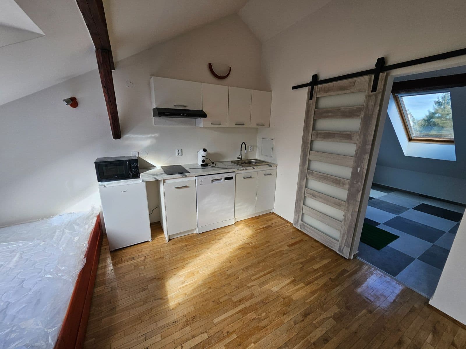 Studio flat to rent, 62 m², Čejkova, Brno, Jihomoravský Region Studio flat to rent, 62 m², Čejkova, Brno, Jihomoravský Region