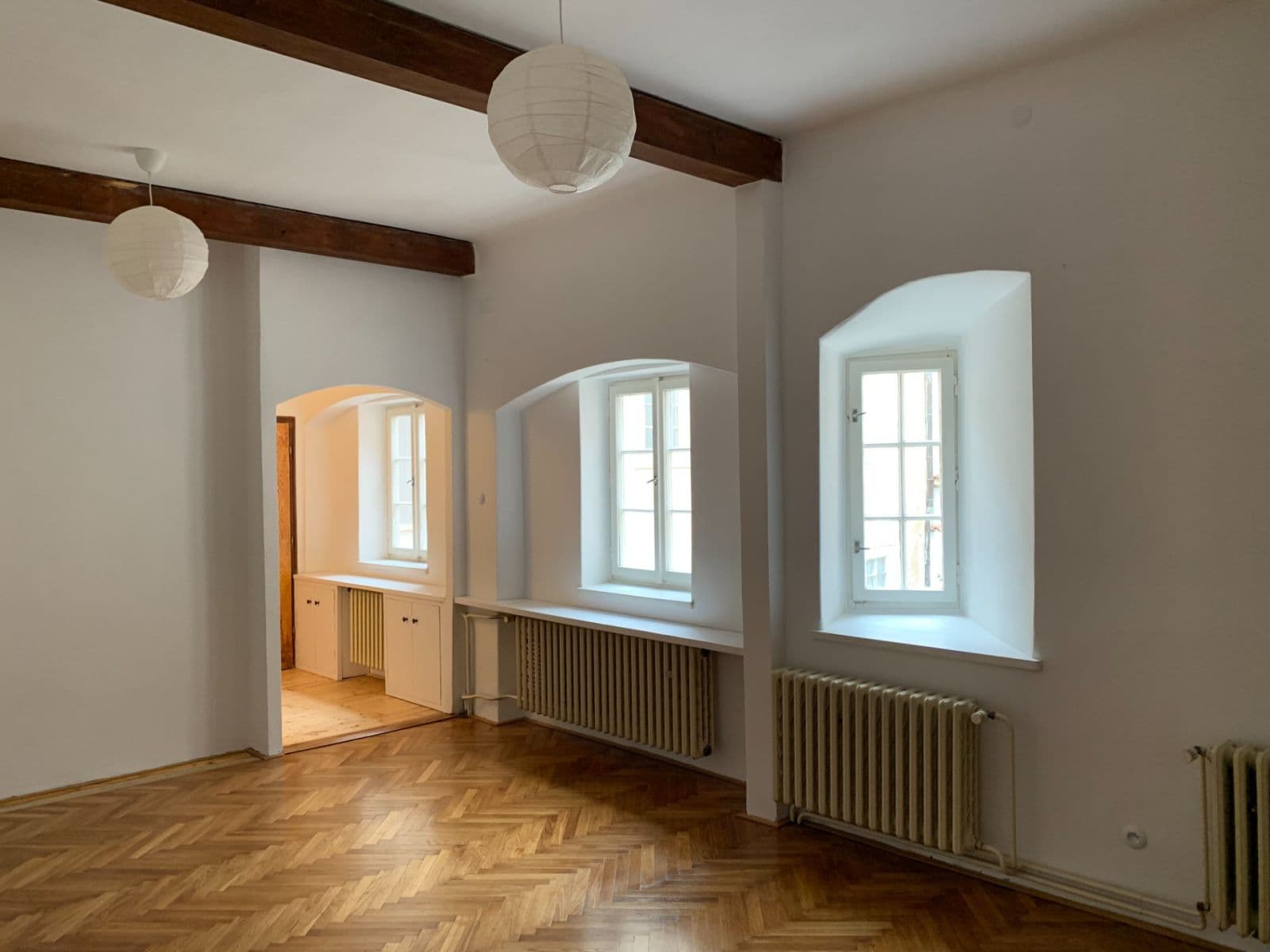 1 bedroom flat to rent, 46 m², Valdštejnské náměstí, Prague, Prague 1 bedroom flat to rent, 46 m², Valdštejnské náměstí, Prague, Prague