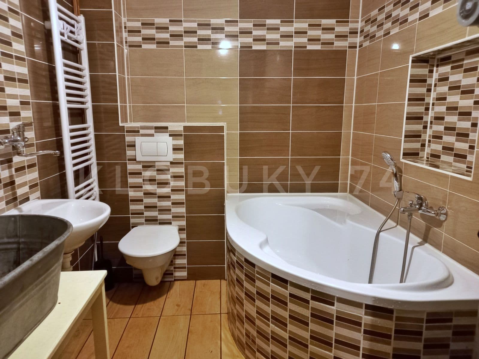 house for sale, 118 m², Nádražní, Klobuky, Středočeský Region house for sale, 118 m², Nádražní, Klobuky, Středočeský Region