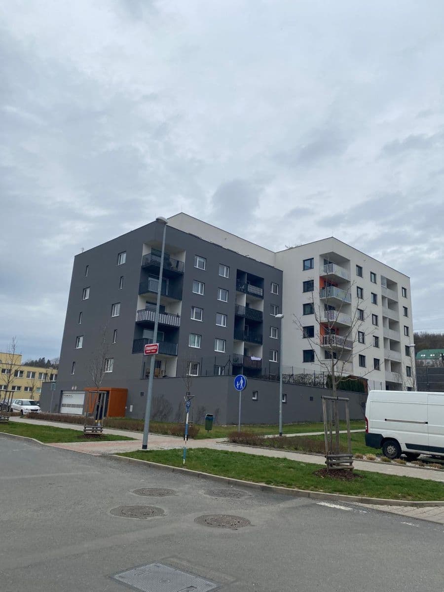 2 bedroom with open-plan kitchen flat to rent, 74 m², Strnadových, Prague, Prague 2 bedroom with open-plan kitchen flat to rent, 74 m², Strnadových, Prague, Prague