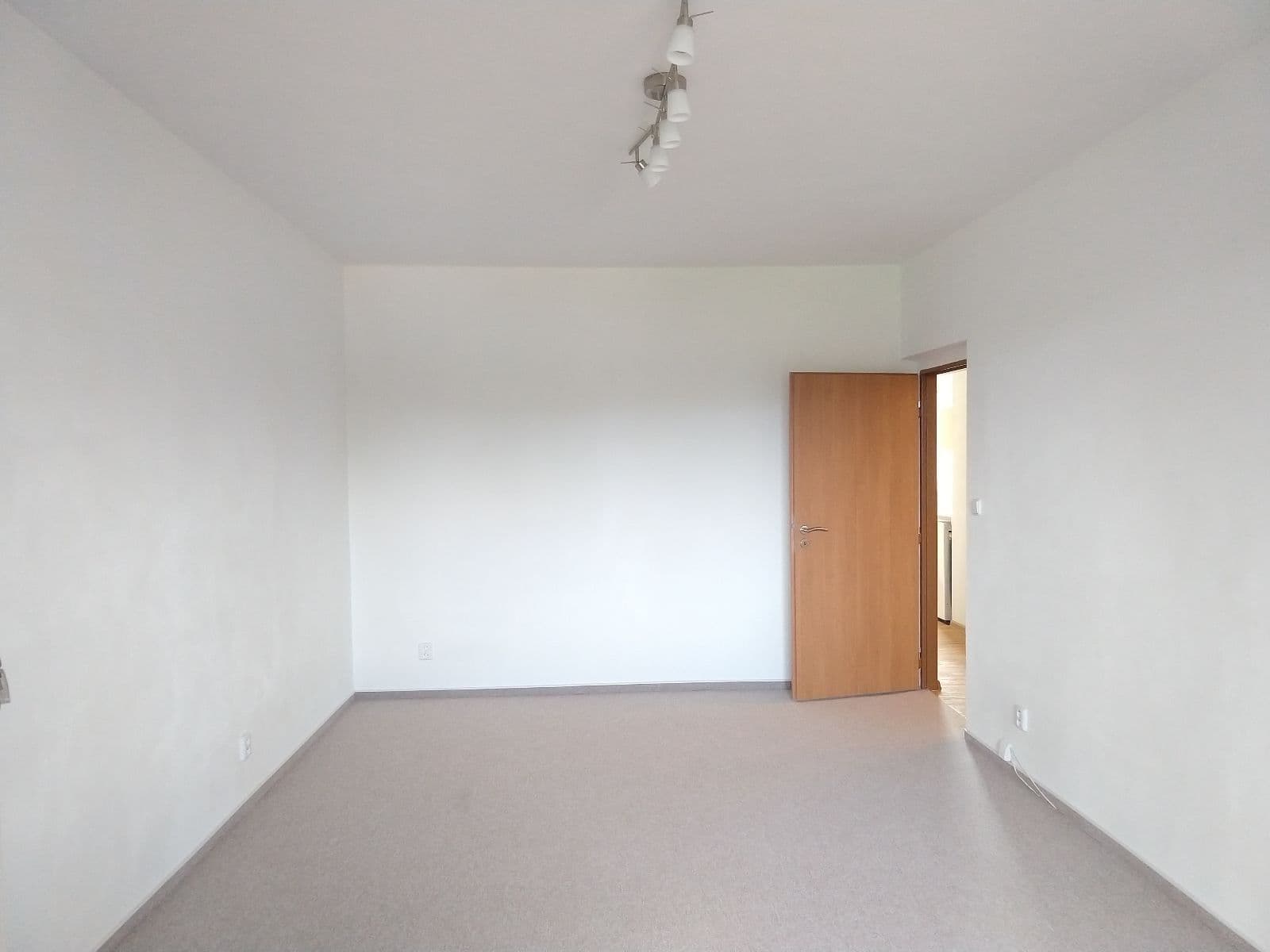 2 bedroom flat to rent, 53 m², Průkopnická, Ostrava, Moravskoslezský Region 2 bedroom flat to rent, 53 m², Průkopnická, Ostrava, Moravskoslezský Region