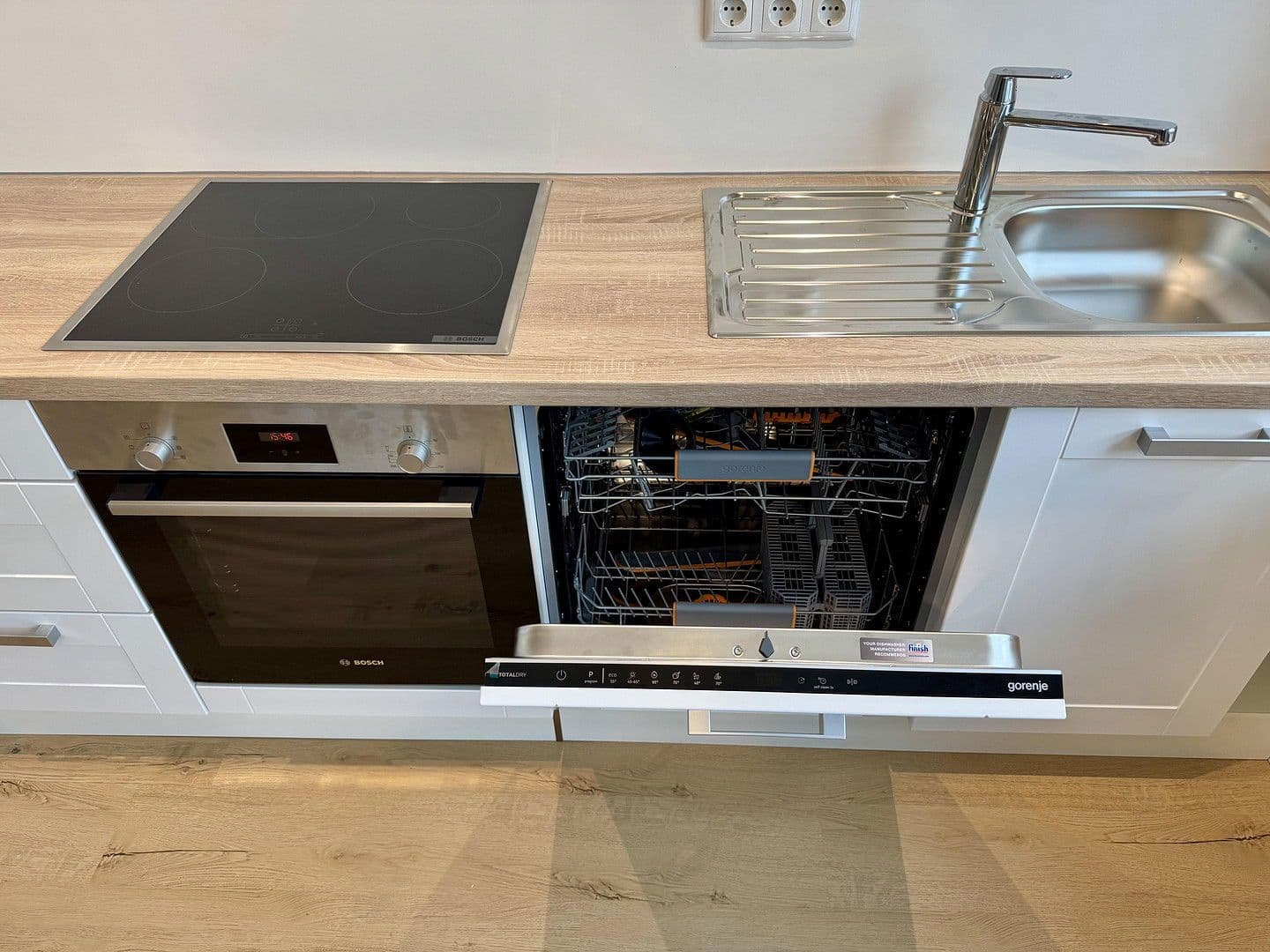 1 bedroom with open-plan kitchen flat to rent, 60 m², Kissing, Bavaria 1 bedroom with open-plan kitchen flat to rent, 60 m², Kissing, Bavaria