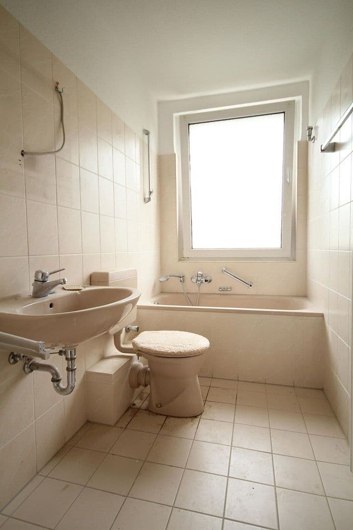 2 bedroom with open-plan kitchen flat to rent, 63 m², Kreuzkamp 12, Bochum-Altenbochum, North Rhine-Westphalia 2 bedroom with open-plan kitchen flat to rent, 63 m², Kreuzkamp 12, Bochum-Altenbochum, North Rhine-Westphalia