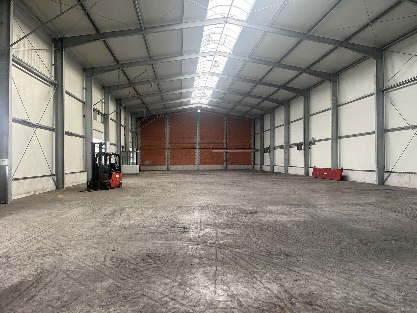 non-residential property to rent, 10,000 m², Bahnhofstraße 10, Walschleben, Thuringia non-residential property to rent, 10,000 m², Bahnhofstraße 10, Walschleben, Thuringia