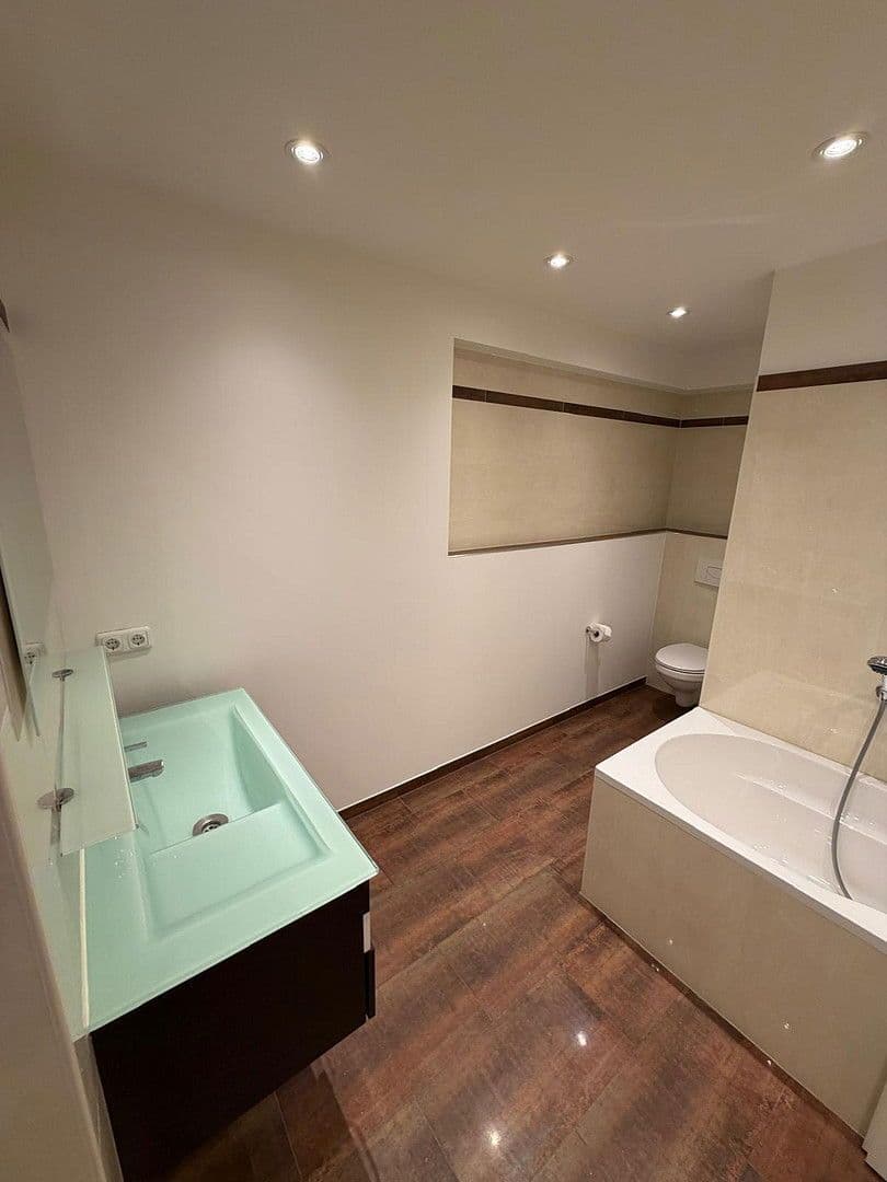 1 bedroom with open-plan kitchen flat for sale, 81 m², München, Bavaria 1 bedroom with open-plan kitchen flat for sale, 81 m², München, Bavaria