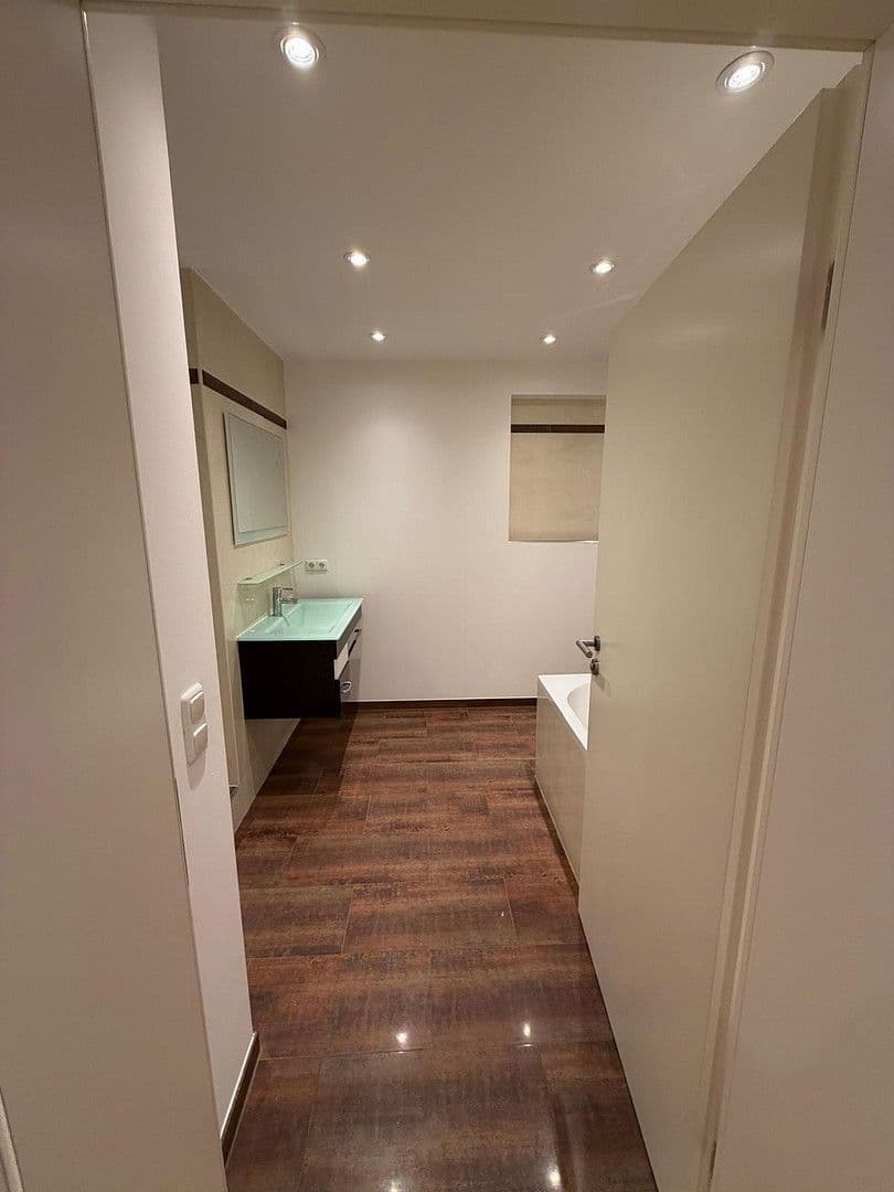 1 bedroom with open-plan kitchen flat for sale, 81 m², München, Bavaria 1 bedroom with open-plan kitchen flat for sale, 81 m², München, Bavaria