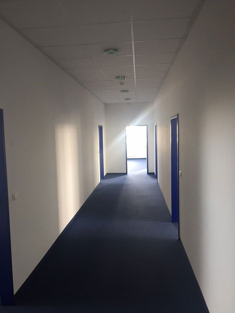 non-residential property to rent, 1,500 m², Sömmerda, Thuringia non-residential property to rent, 1,500 m², Sömmerda, Thuringia