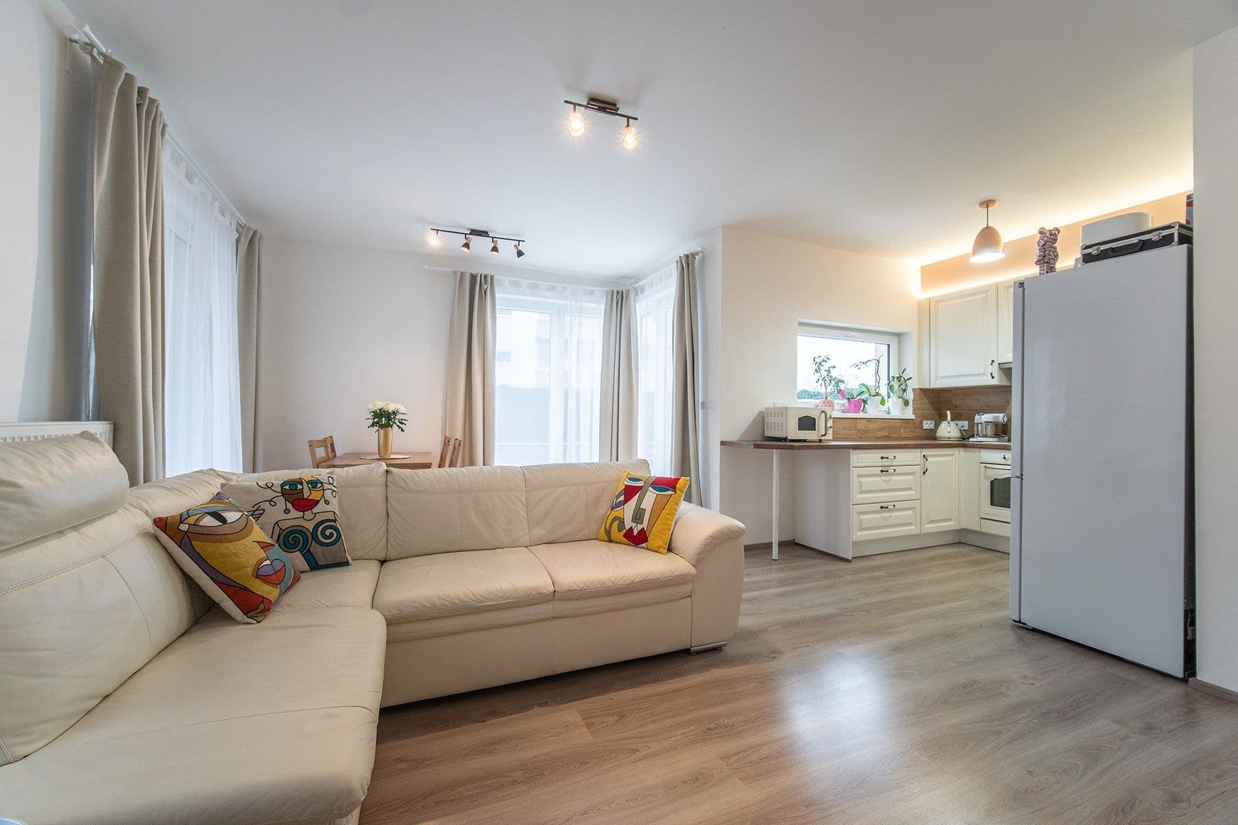 1 bedroom with open-plan kitchen flat to rent, 63 m², Toufarova, Prague, Prague 1 bedroom with open-plan kitchen flat to rent, 63 m², Toufarova, Prague, Prague