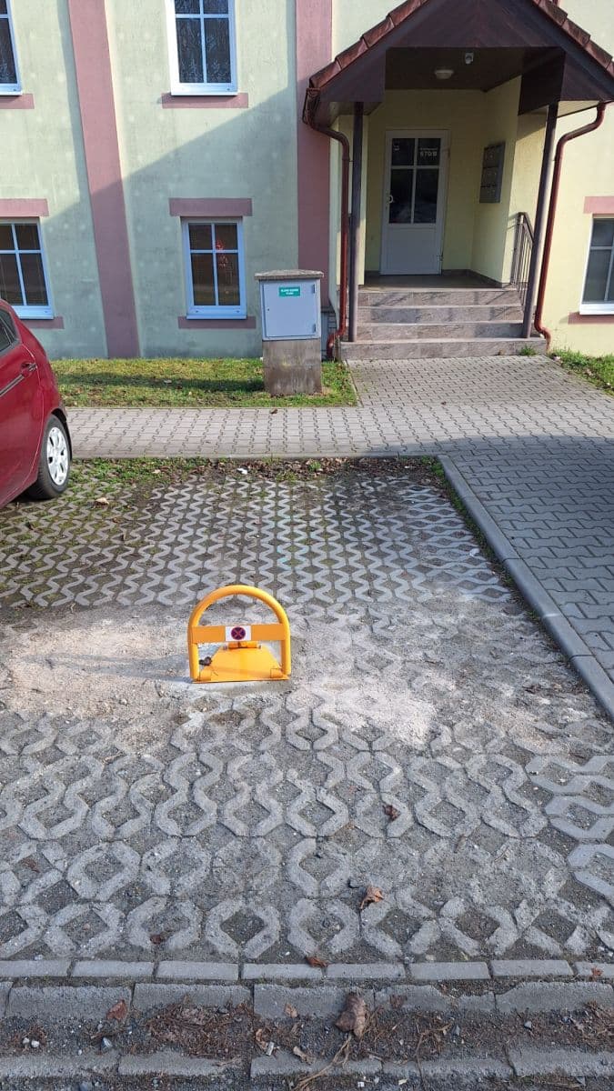 1 bedroom with open-plan kitchen flat to rent, 53 m², Kaštanová, Milovice, Středočeský Region 1 bedroom with open-plan kitchen flat to rent, 53 m², Kaštanová, Milovice, Středočeský Region